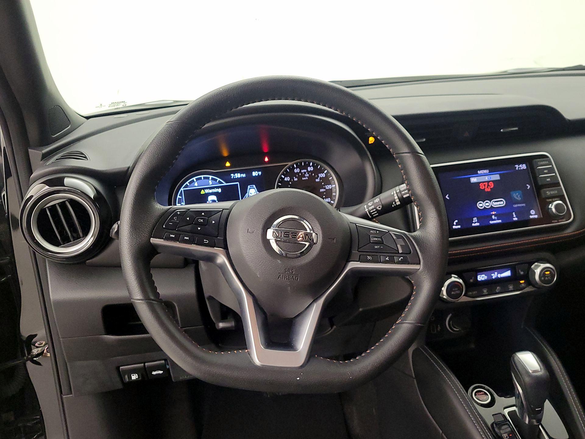 Thumbnail: 2020 Nissan Kicks - 10