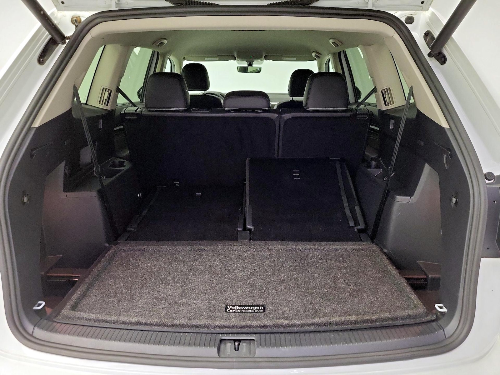 2023 Volkswagen Atlas SE w/Tech - Photo 22