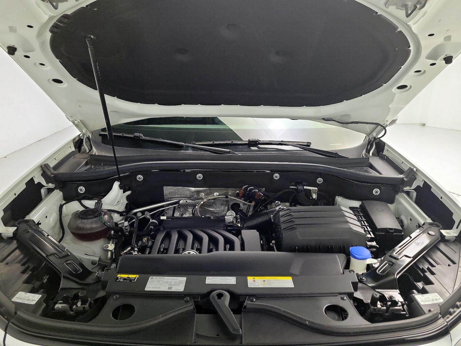 2023 Volkswagen Atlas SE w/Tech - Photo 23