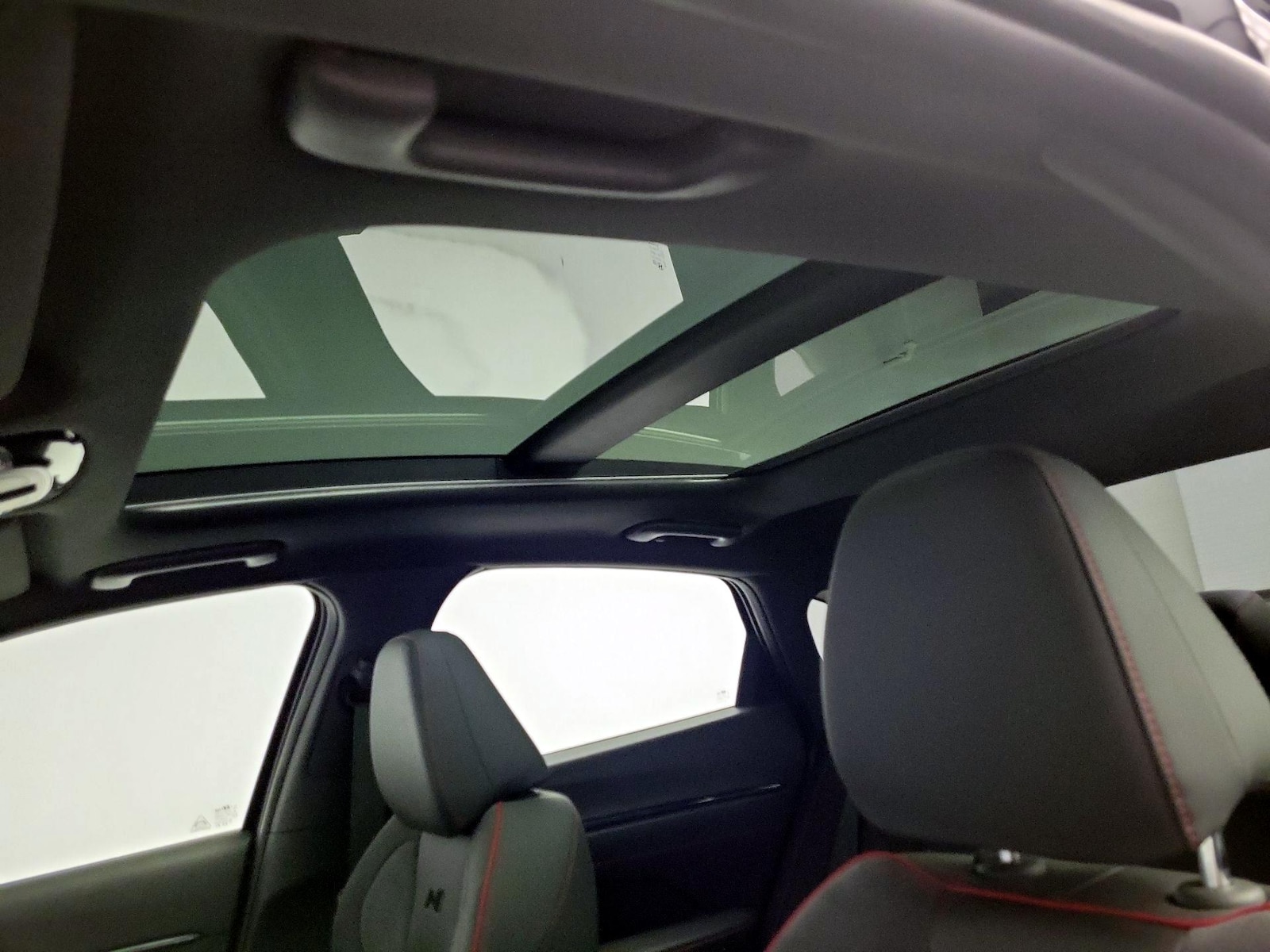 2024 Hyundai Sonata N Line - Photo 21