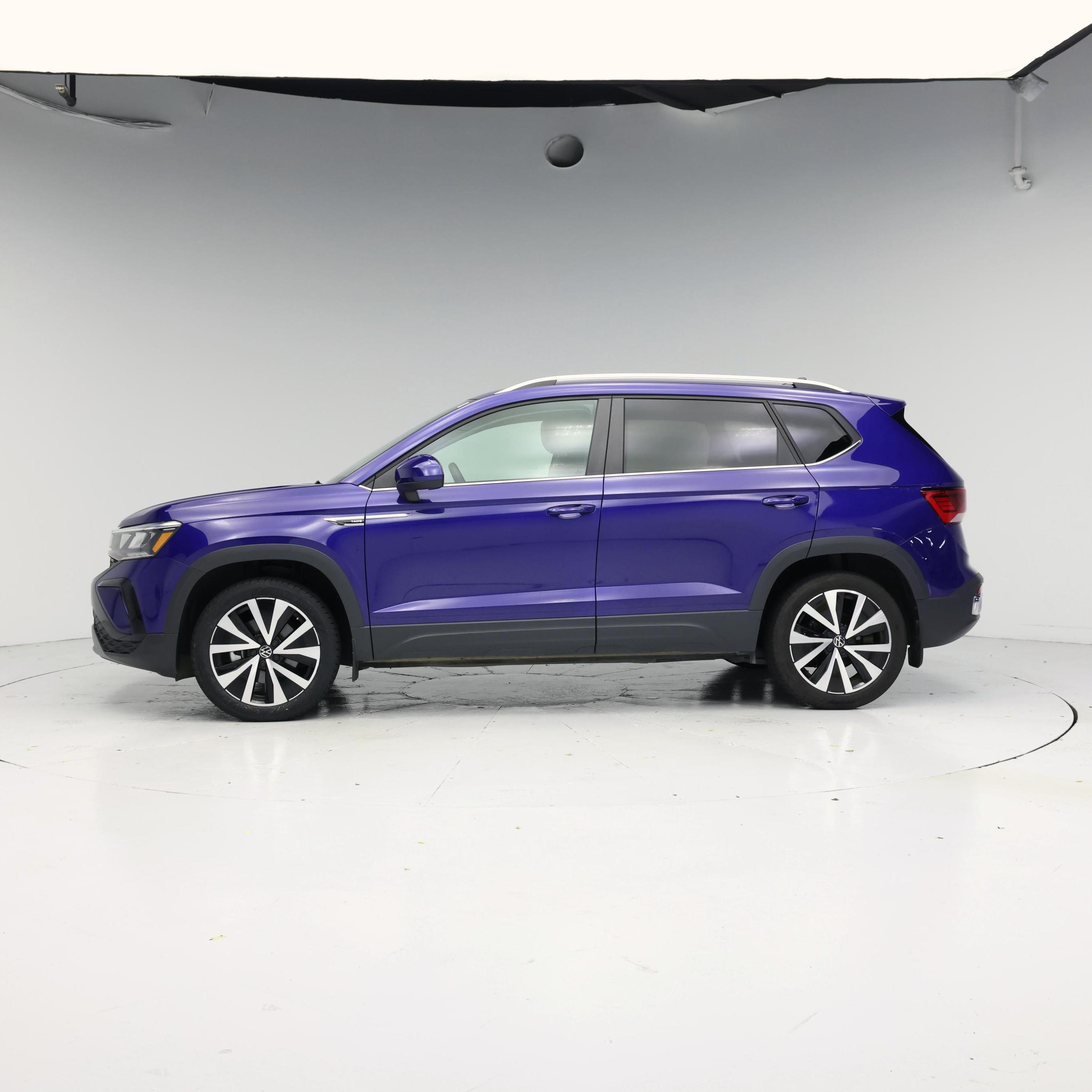 Thumbnail: 2023 Volkswagen Taos - 3