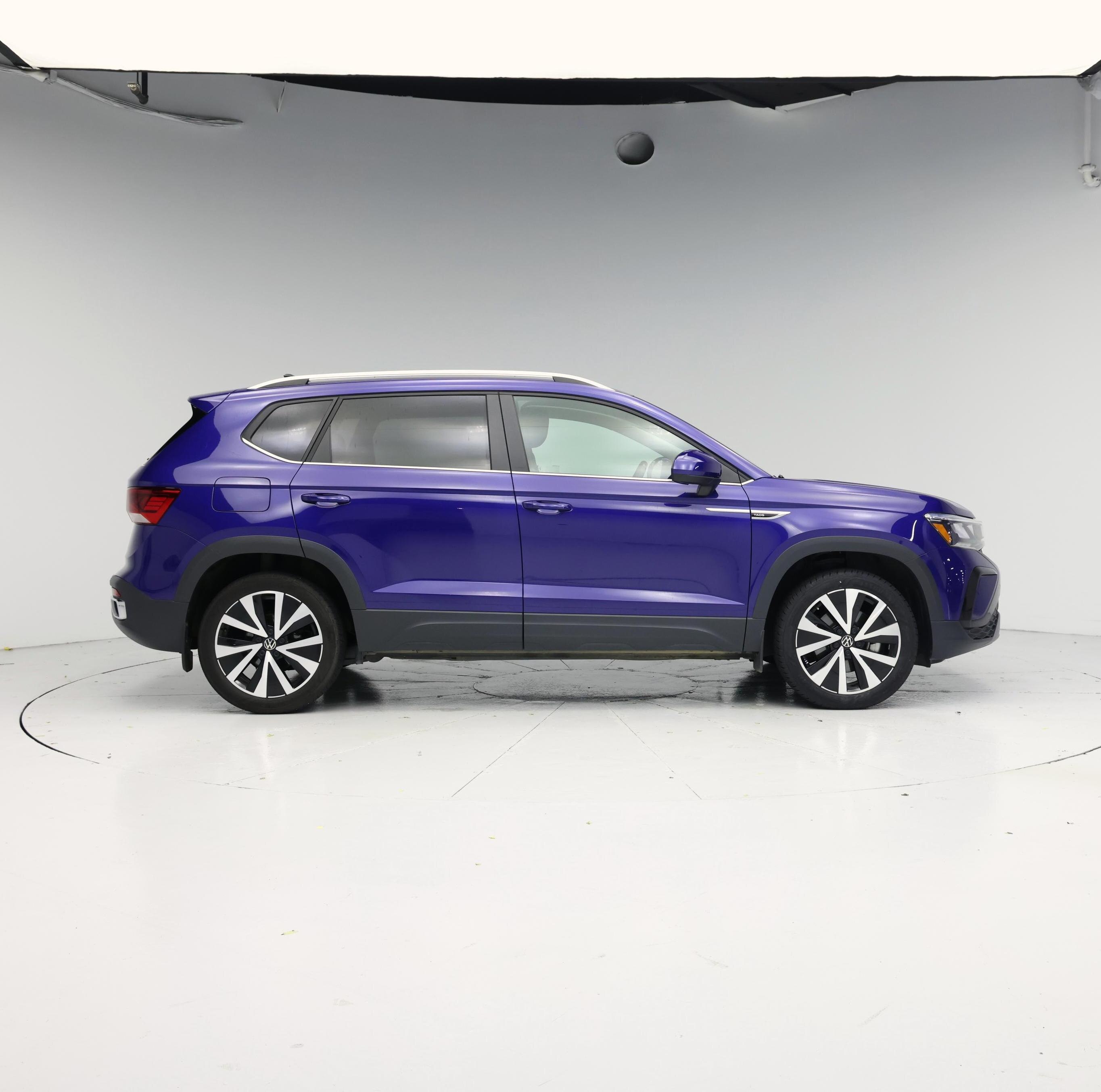 Thumbnail: 2023 Volkswagen Taos - 7