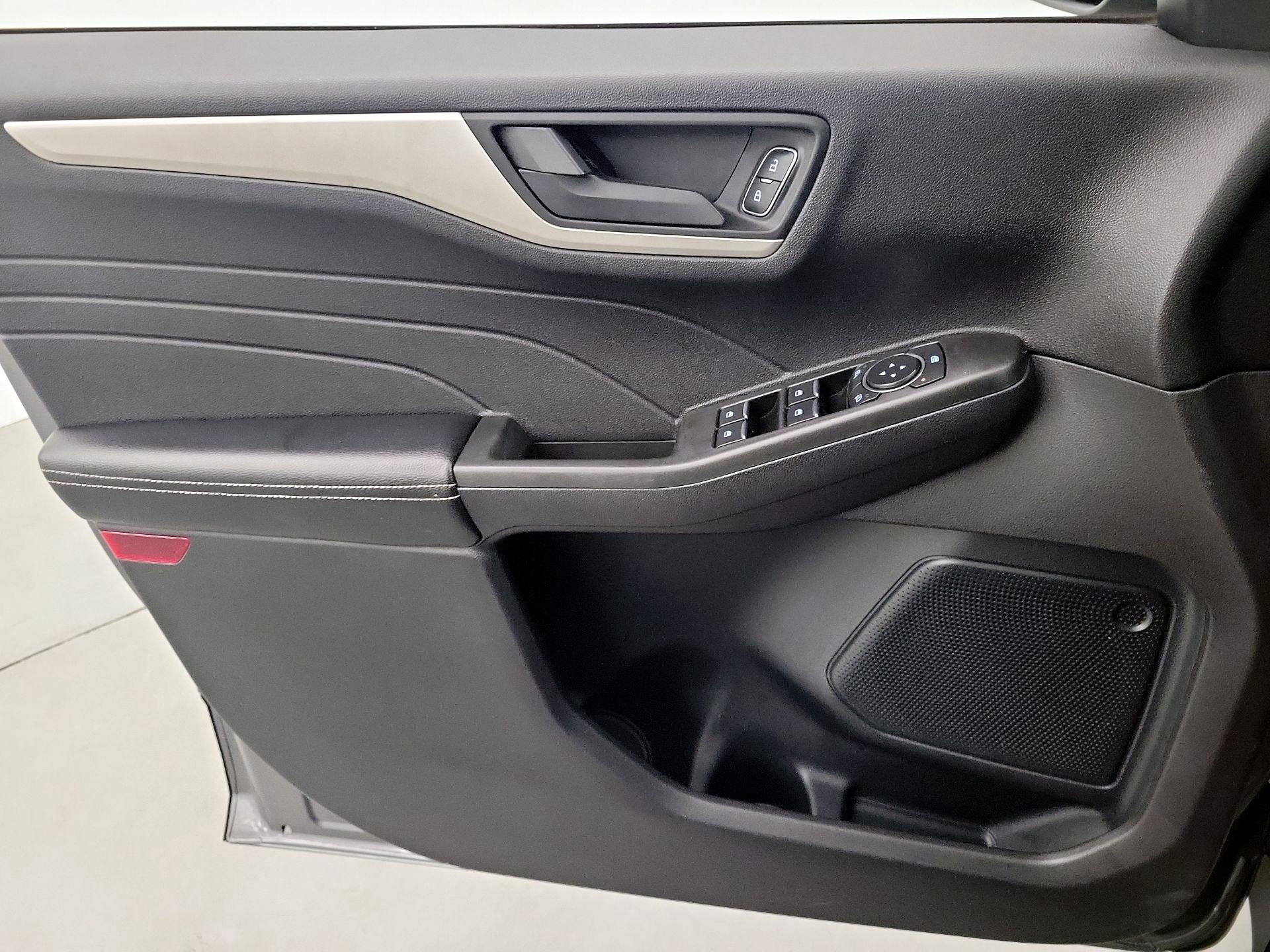 Thumbnail: 2021 Ford Escape - 12