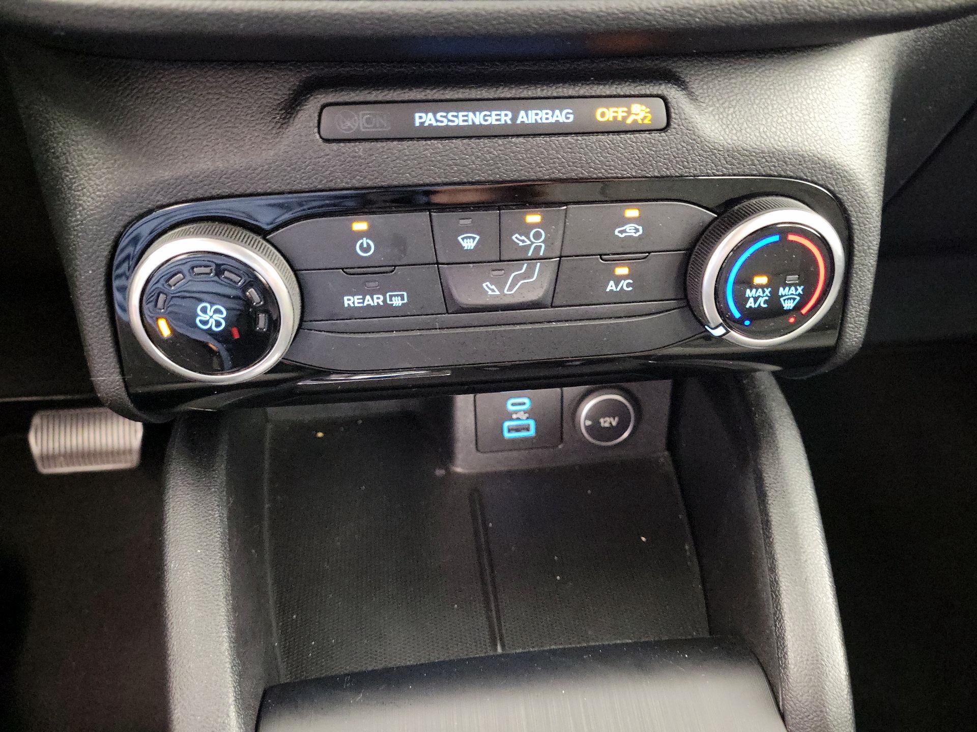 Thumbnail: 2021 Ford Escape - 16