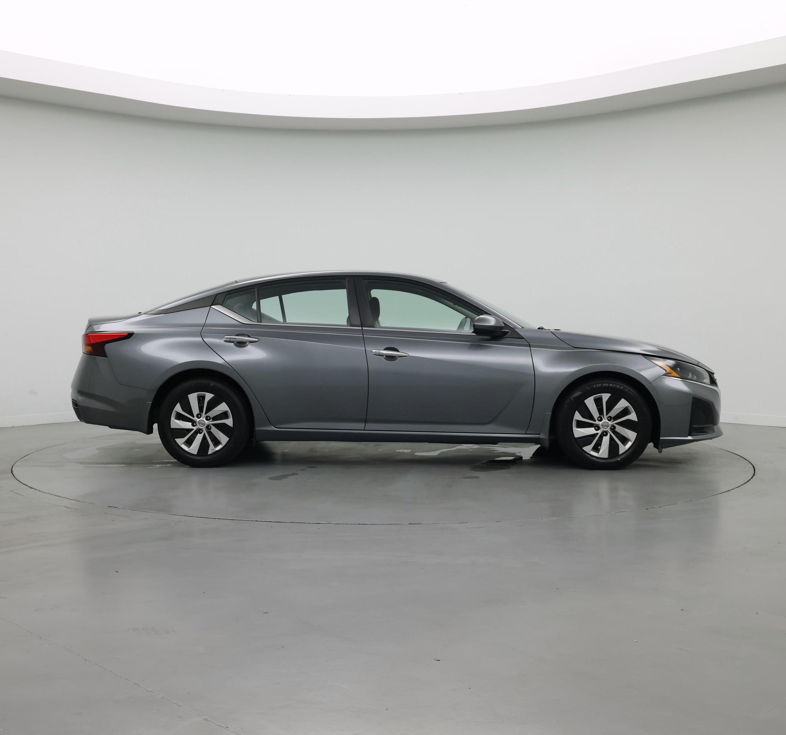 Thumbnail: 2023 Nissan Altima - 7