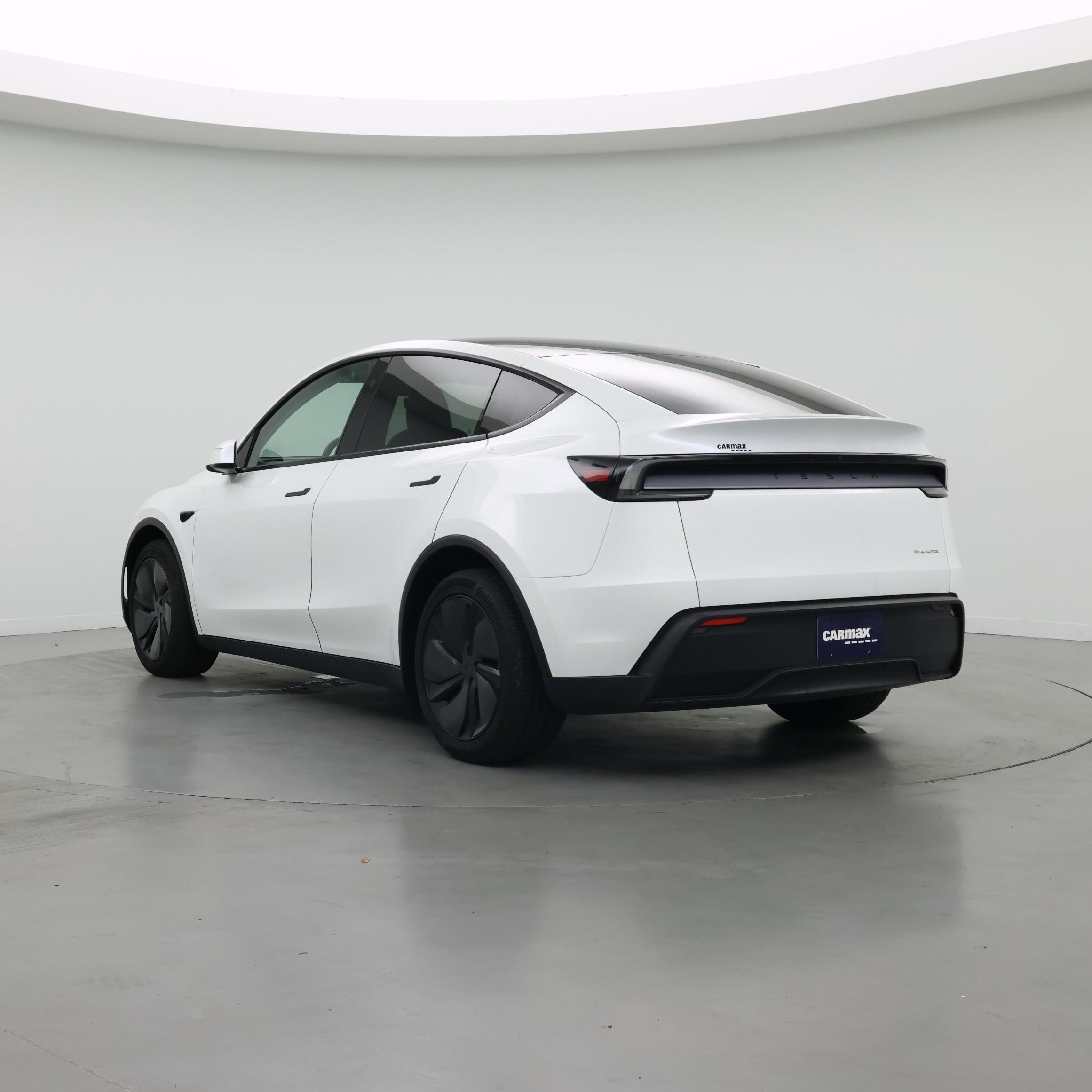 Thumbnail: 2026 Tesla Model Y - 2