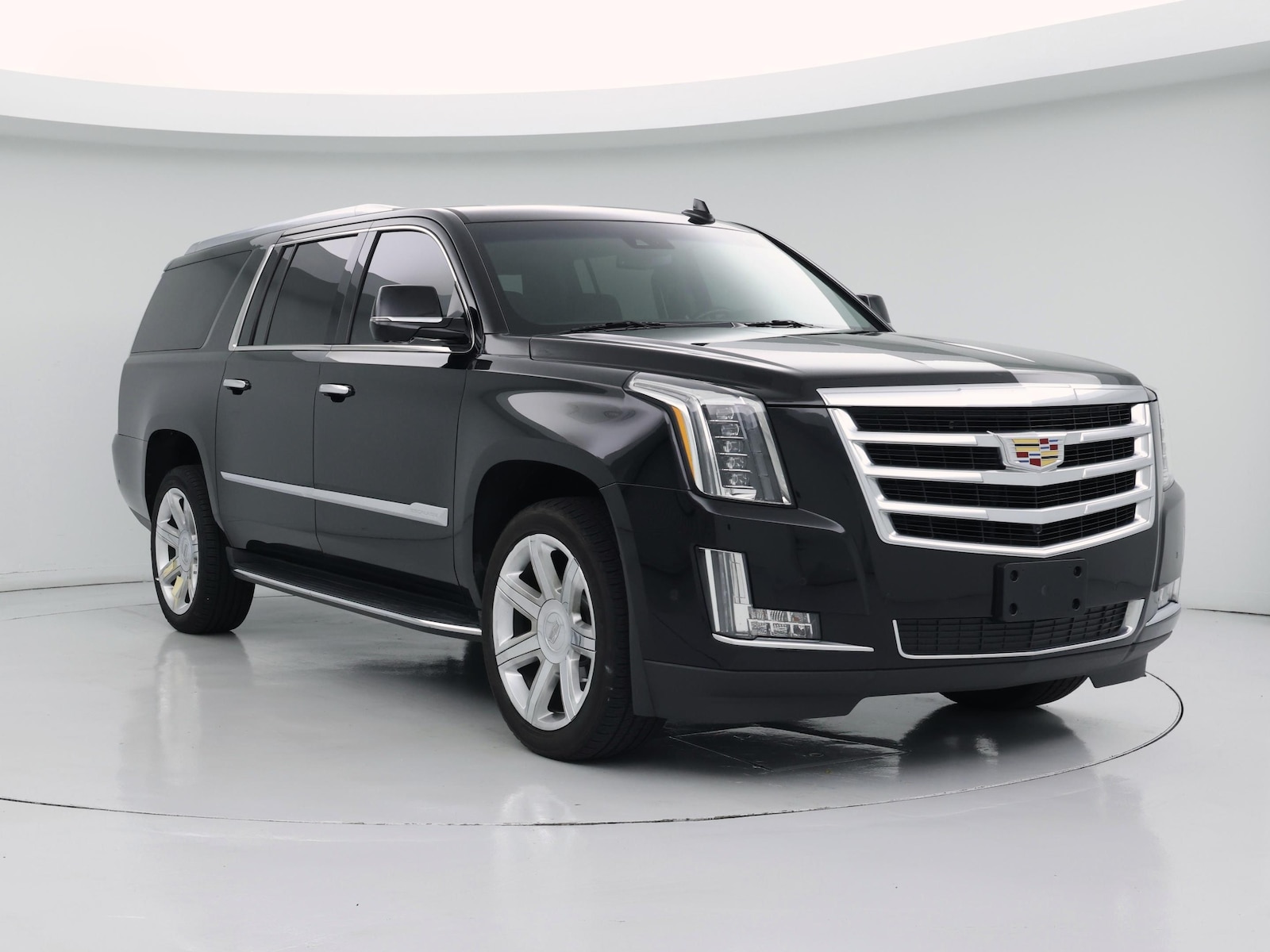 2018 Cadillac Escalade ESV Luxury - Photo 2