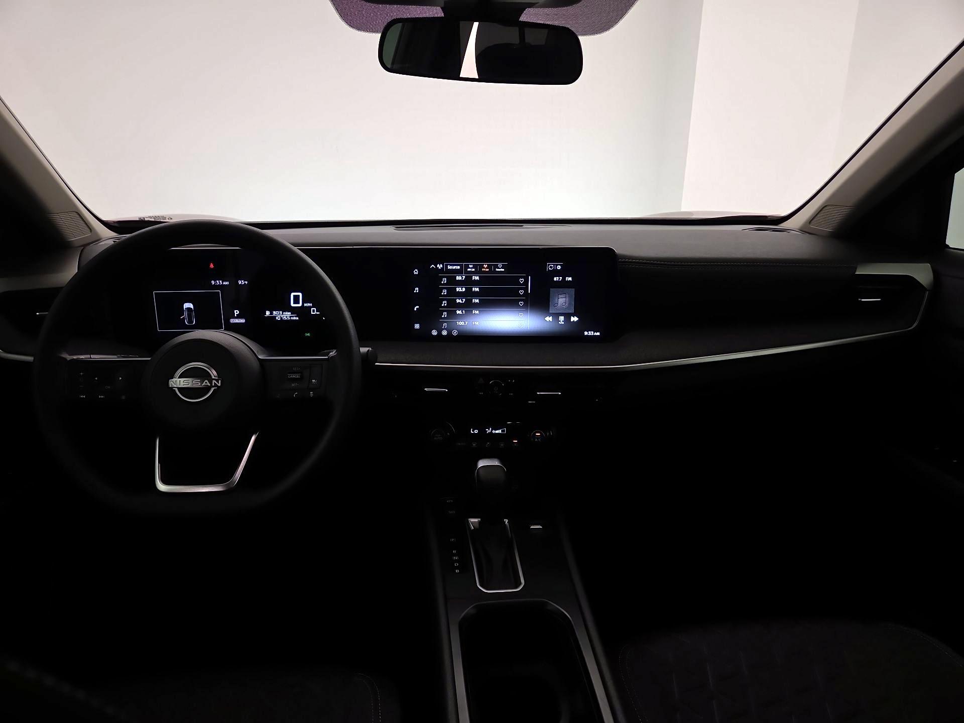 Thumbnail: 2026 Nissan Kicks - 9