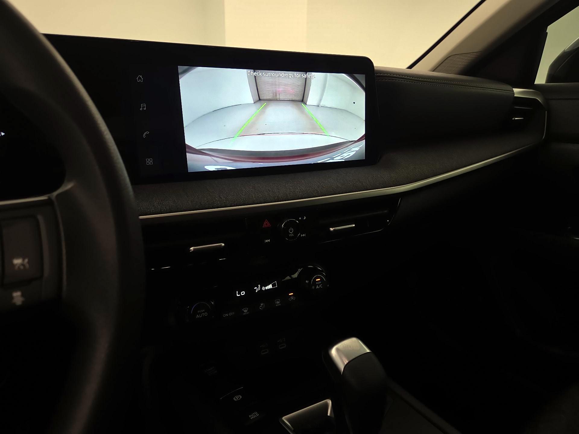 Thumbnail: 2026 Nissan Kicks - 14