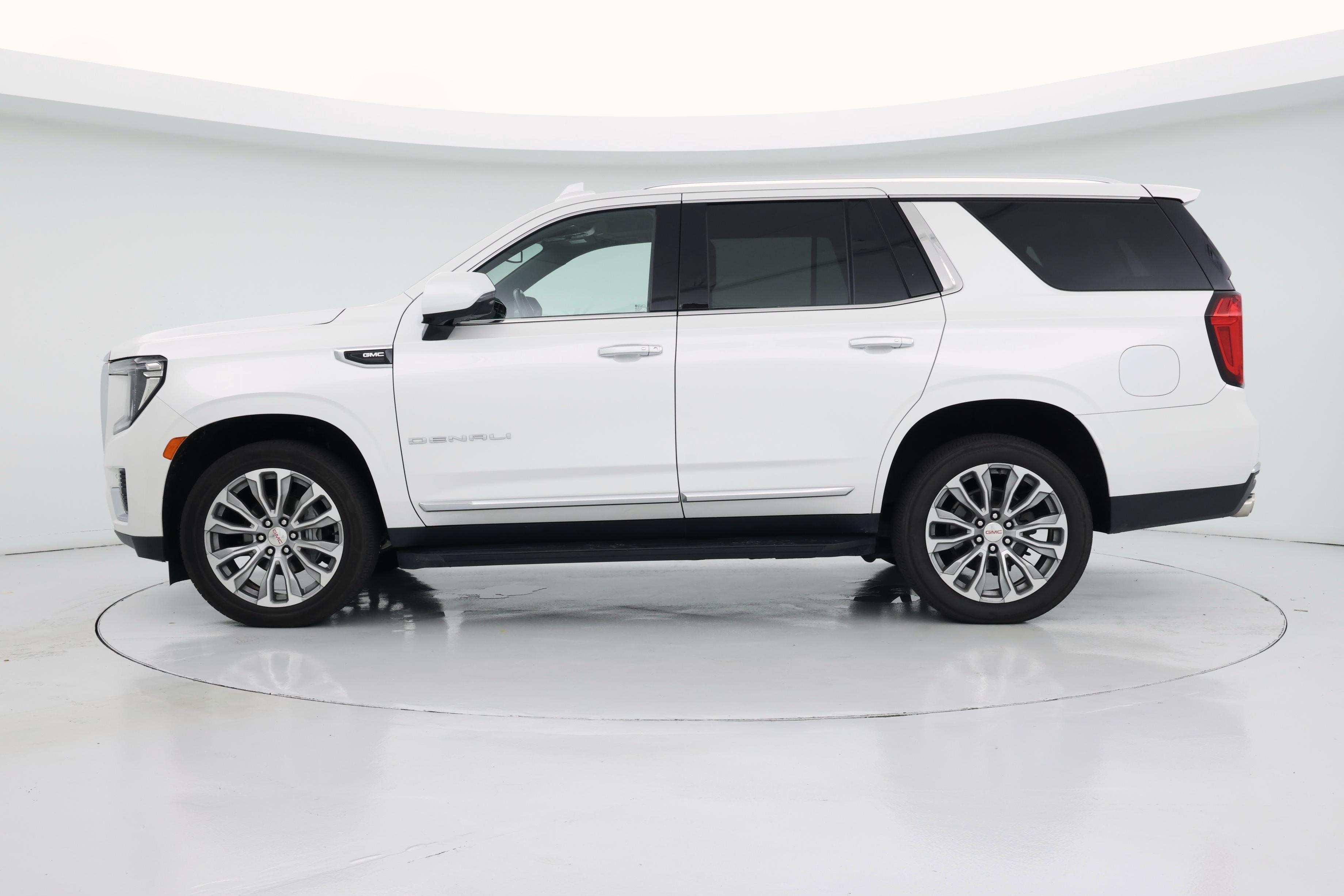 Thumbnail: 2021 GMC Yukon - 3