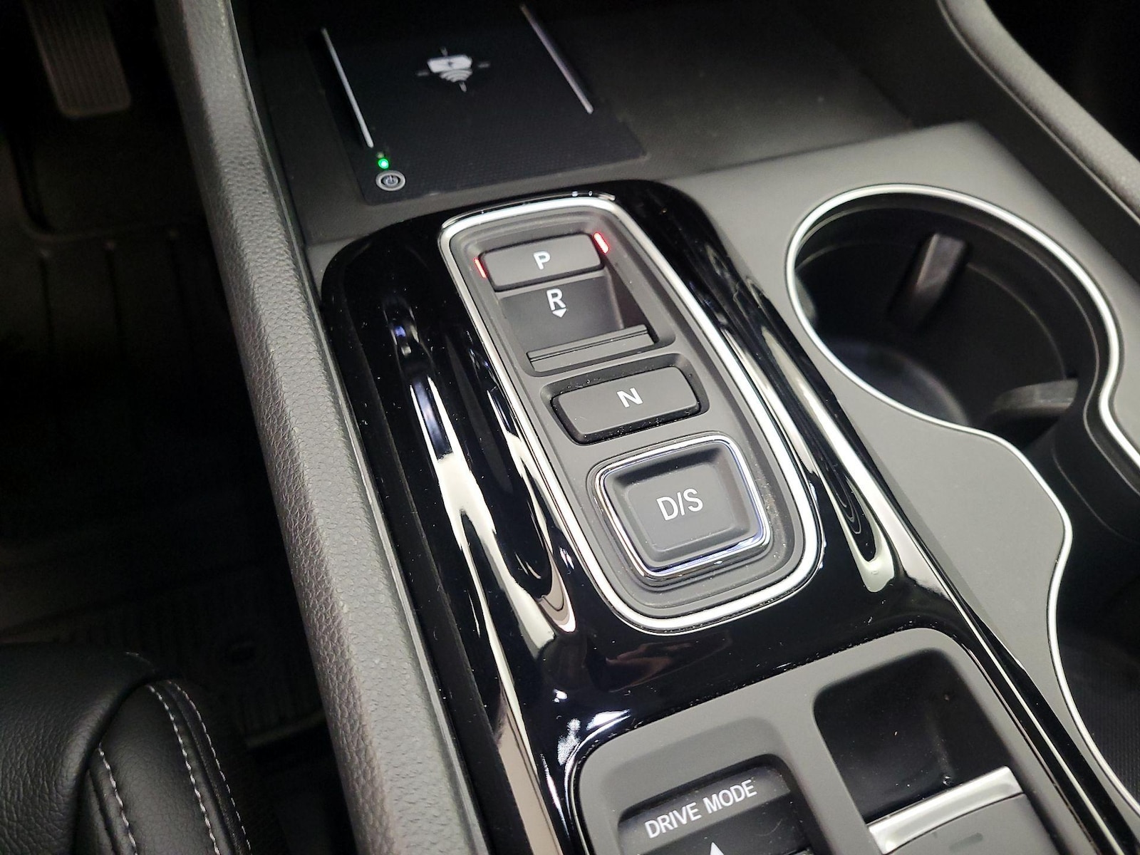 2025 Honda Pilot EX-L - Photo 18