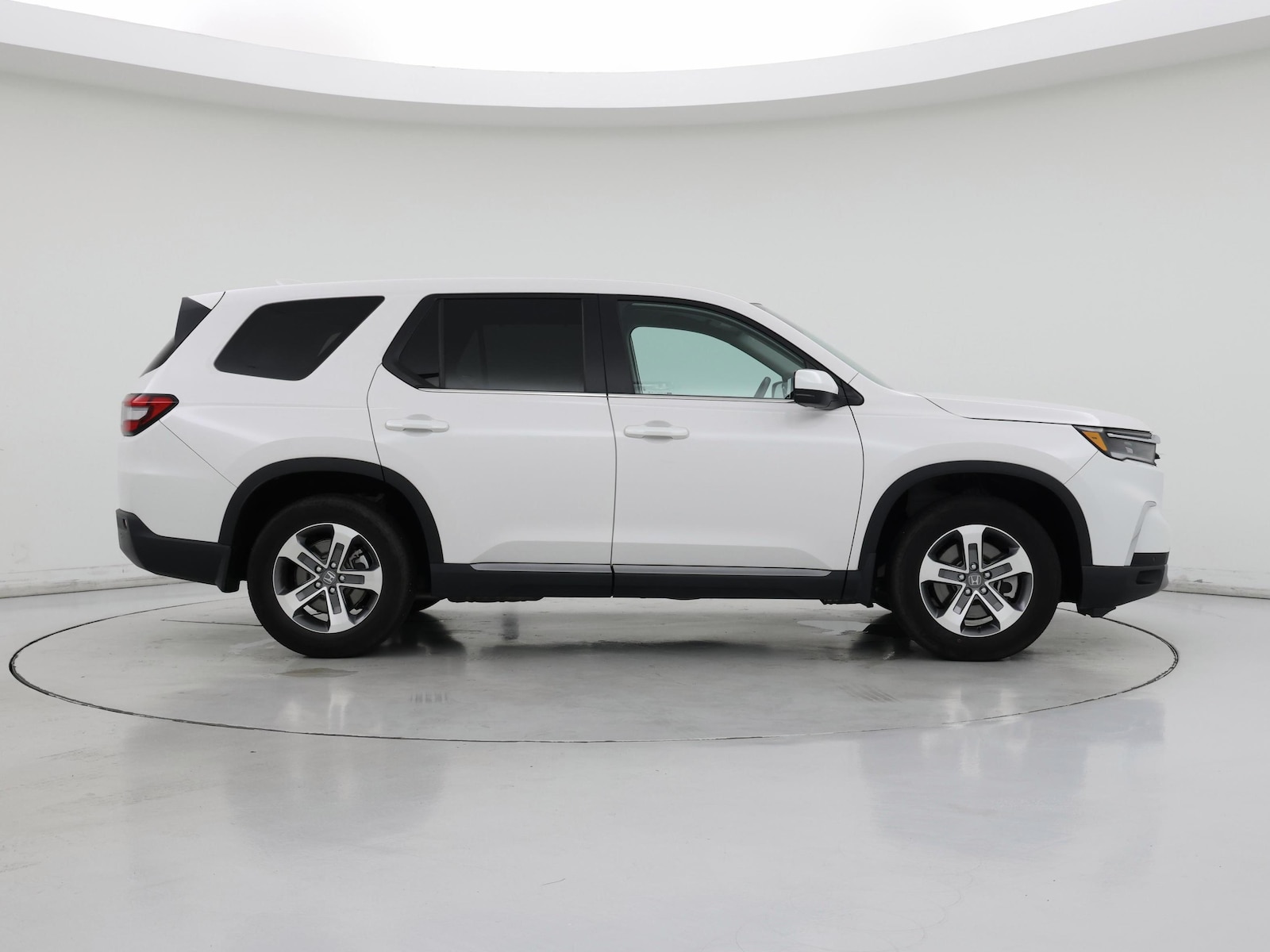 2025 Honda Pilot EX-L - Photo 8