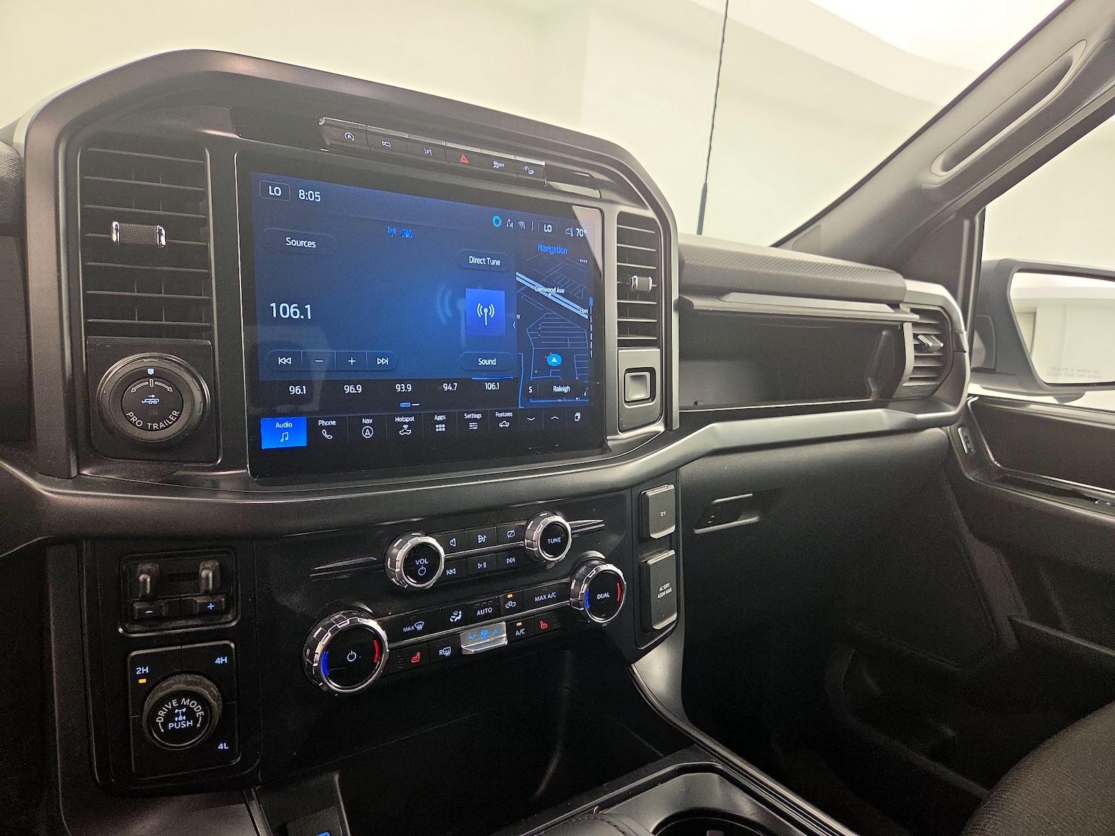 2024 Ford F-150 XLT - Photo 17