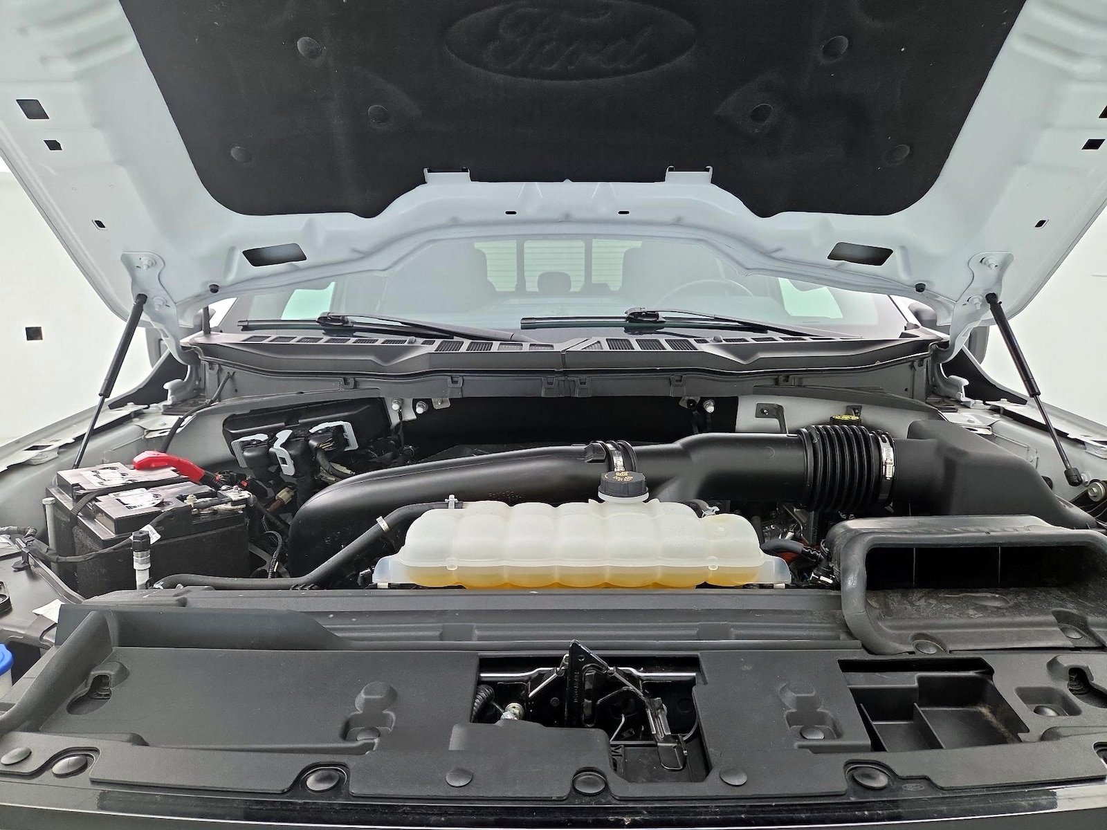 2024 Ford F-150 XLT - Photo 23