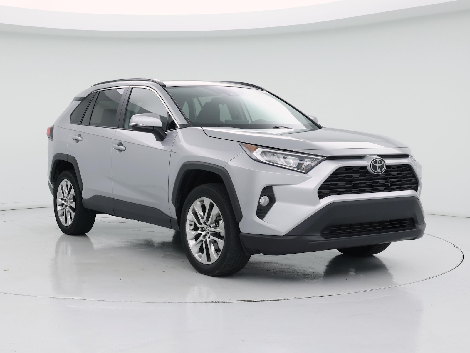 2021 Toyota RAV4 XLE Premium - Photo 2