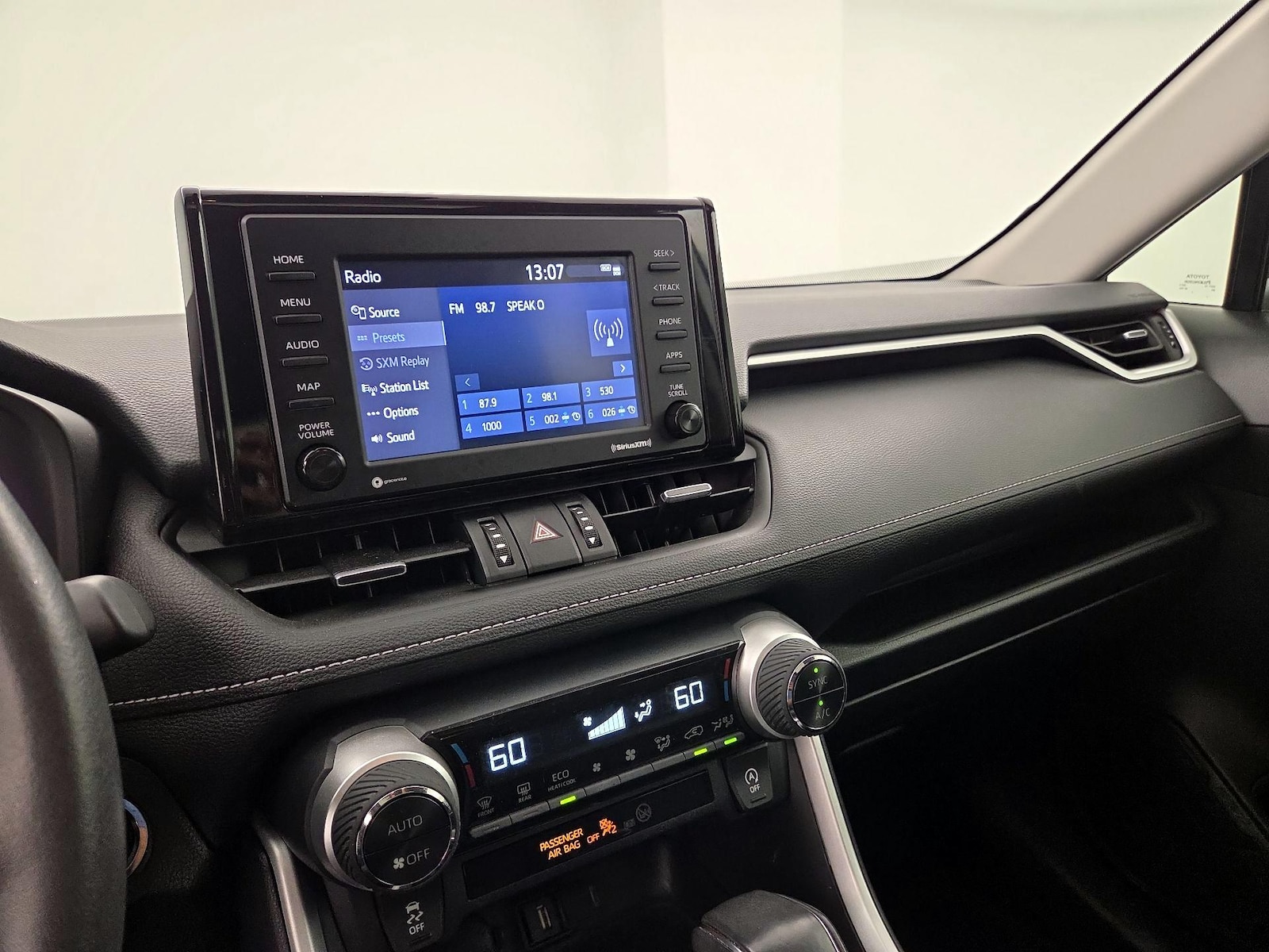 2021 Toyota RAV4 XLE Premium - Photo 16