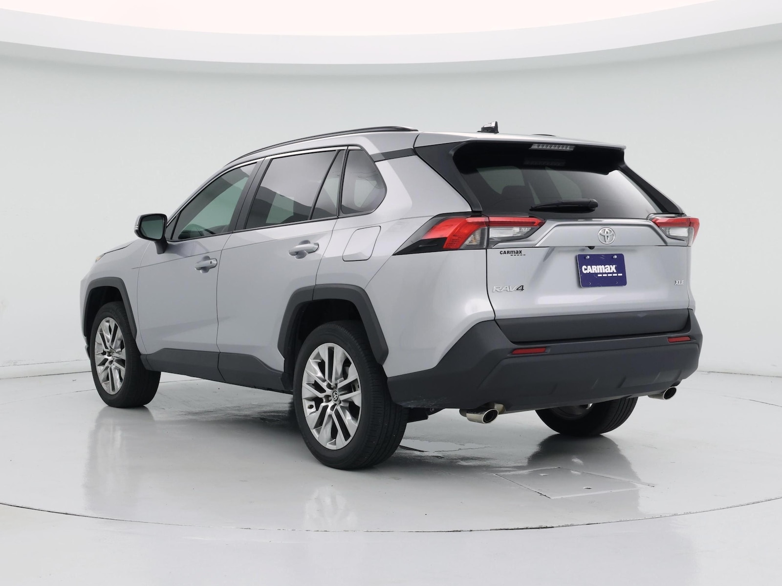 2021 Toyota RAV4 XLE Premium - Photo 3