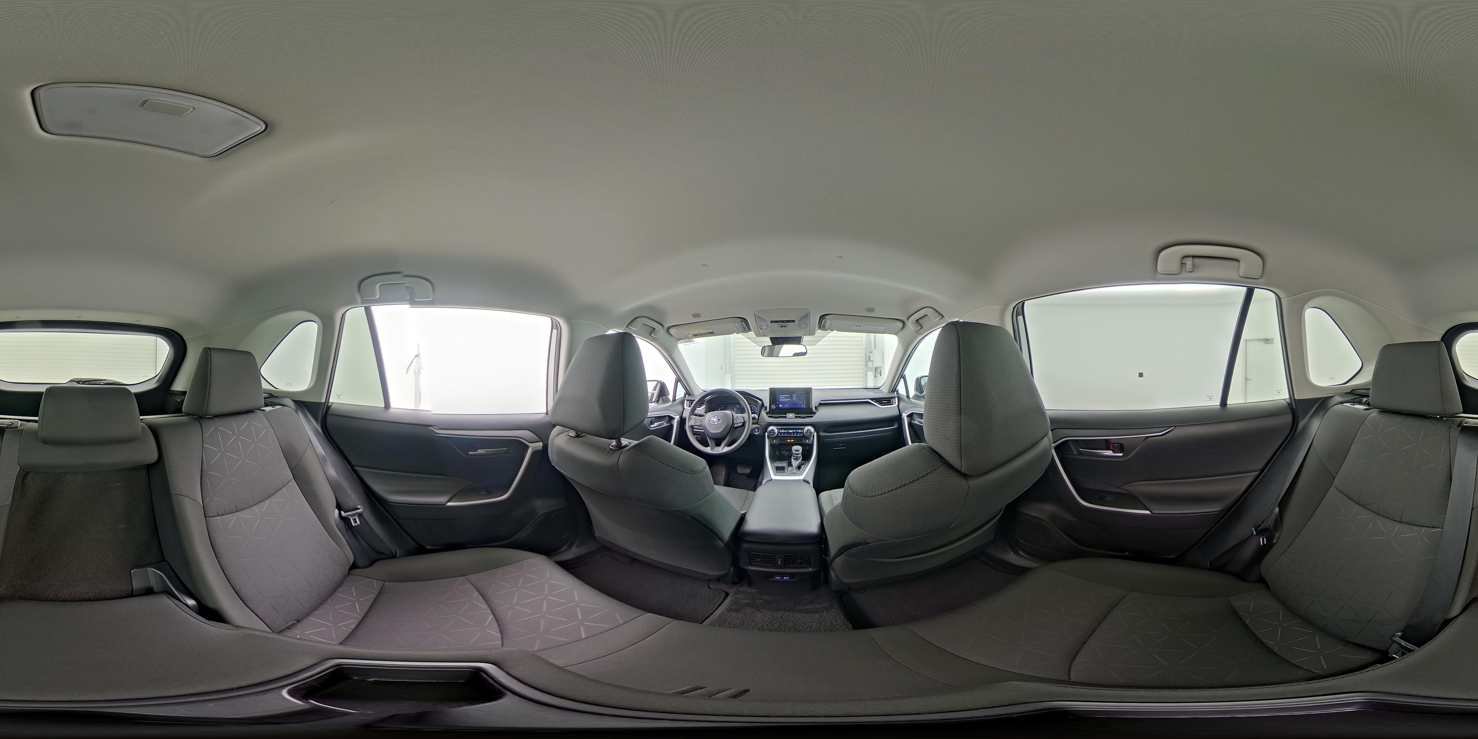 2025 Toyota RAV4 XLE - Photo 26