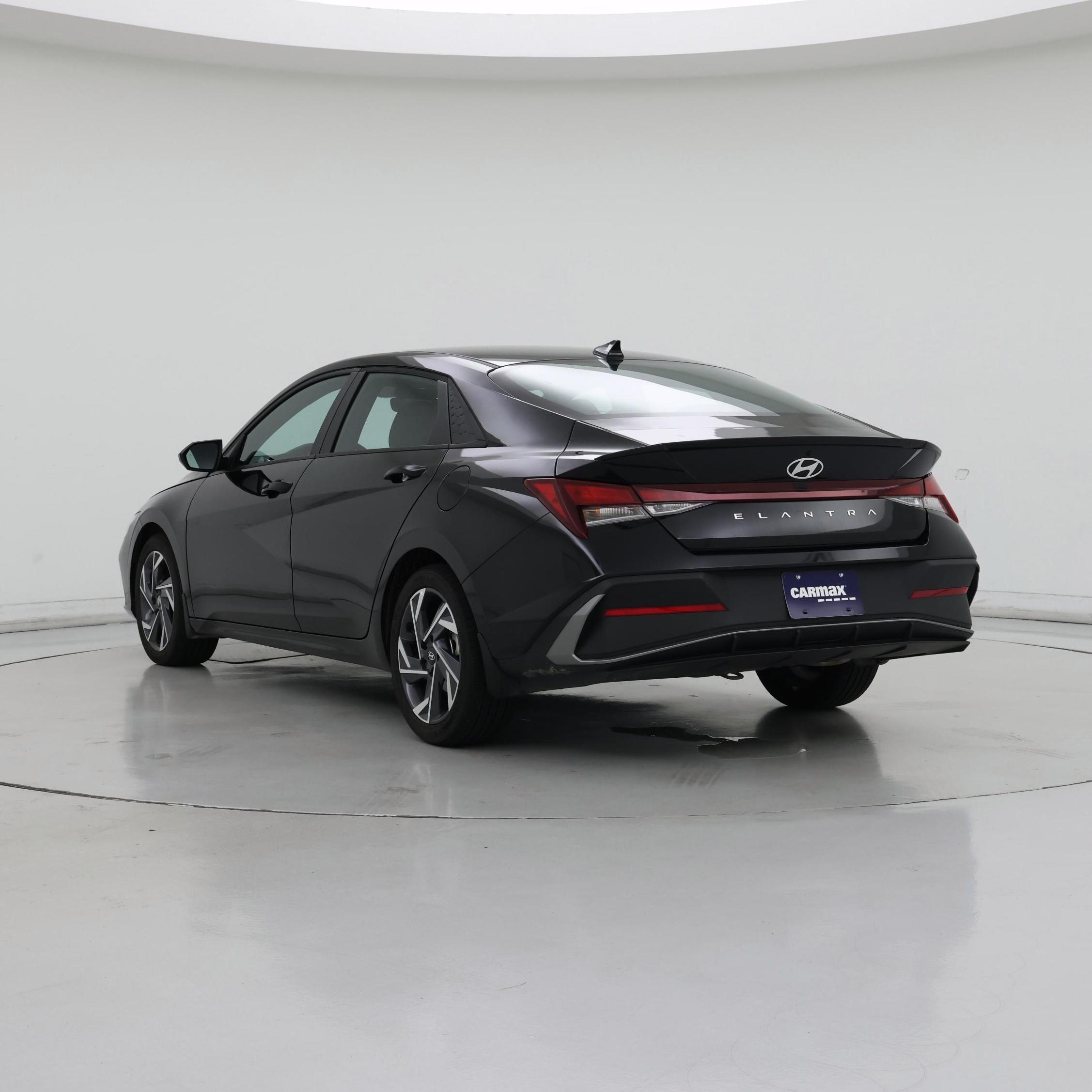 Thumbnail: 2025 Hyundai Elantra - 2