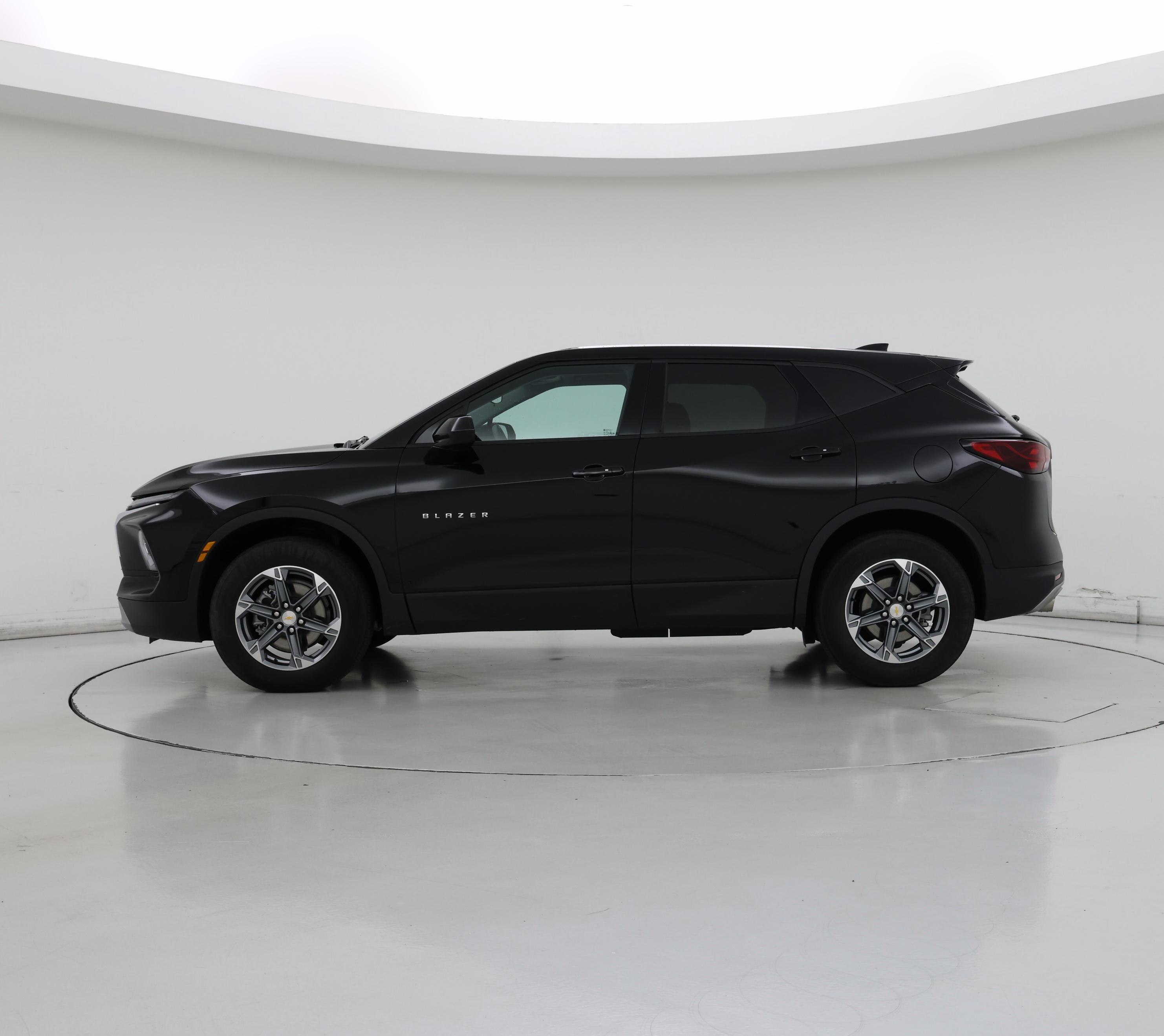 Thumbnail: 2025 Chevrolet Blazer - 3