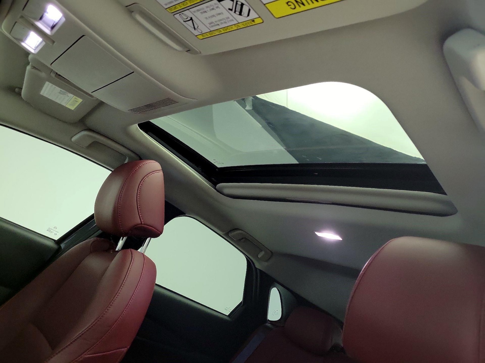 Sunroof(s) & Overhead Airbags