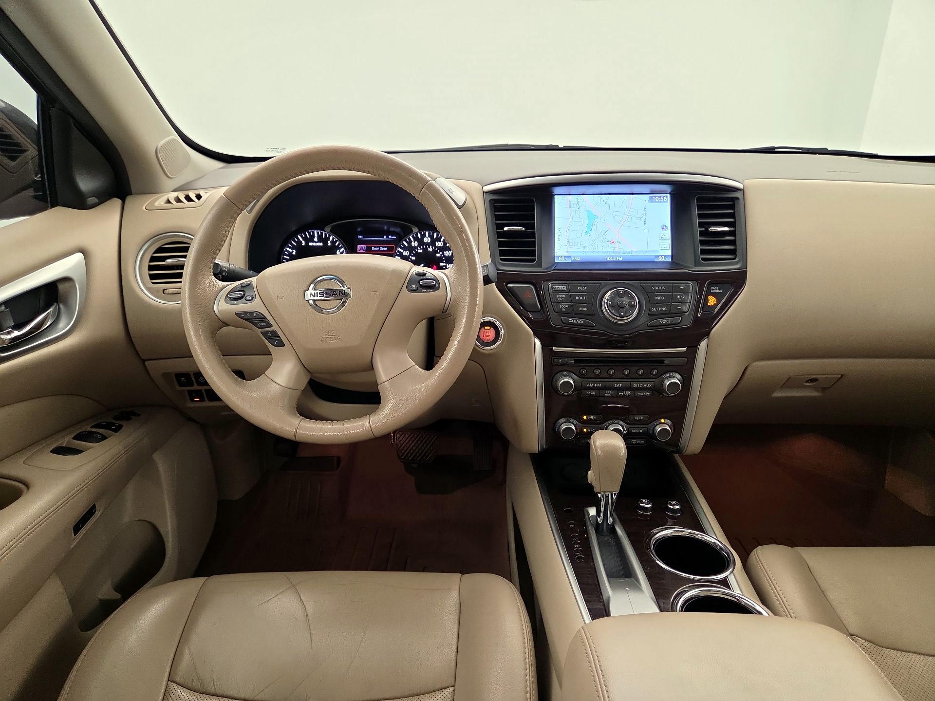 Thumbnail: 2015 Nissan Pathfinder - 10