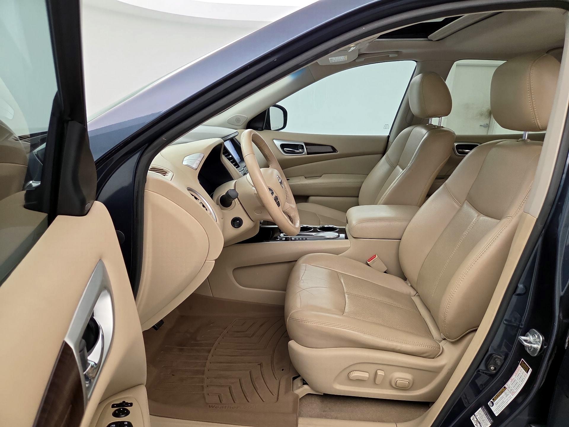Thumbnail: 2015 Nissan Pathfinder - 11