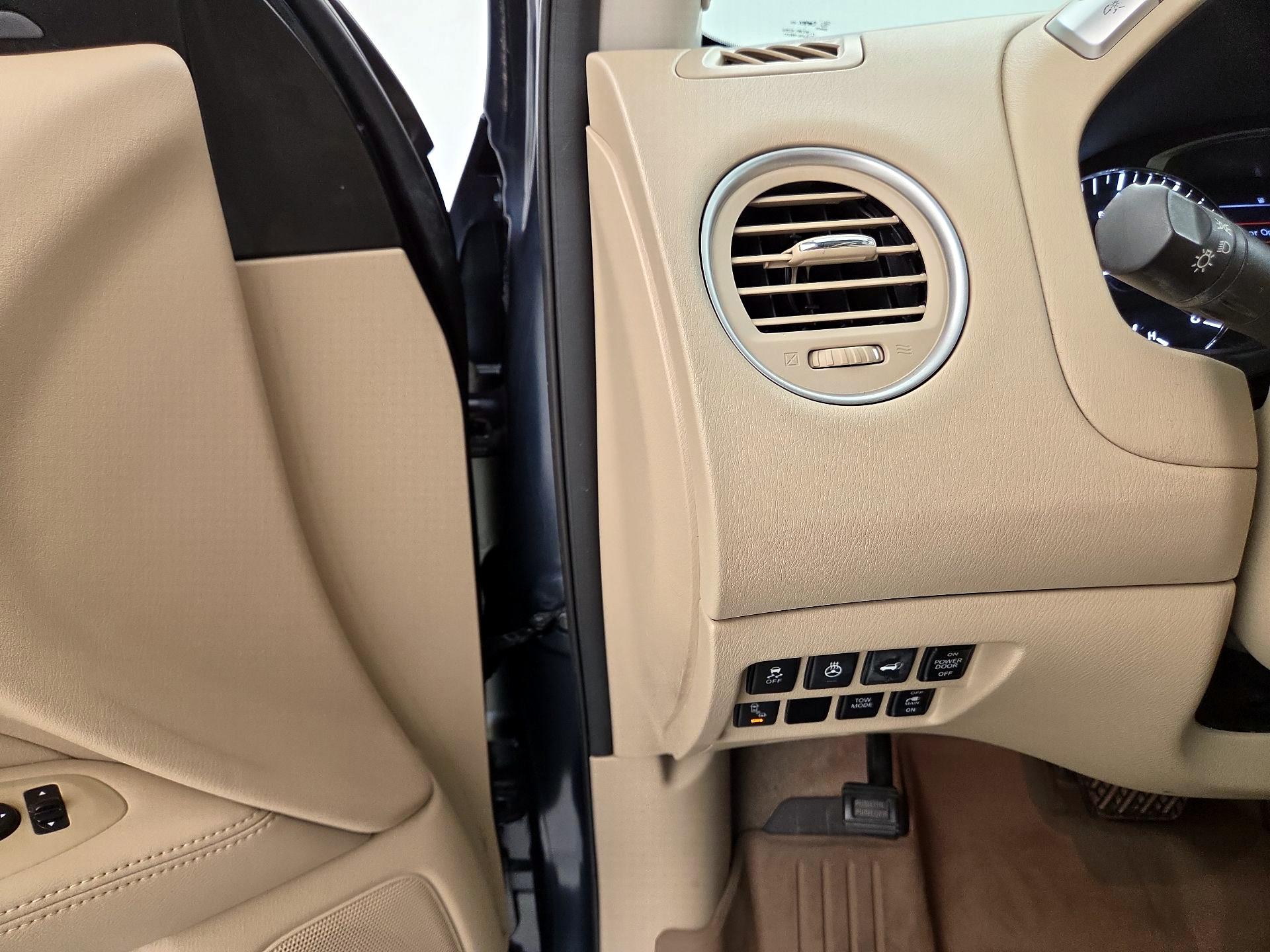 Thumbnail: 2015 Nissan Pathfinder - 13