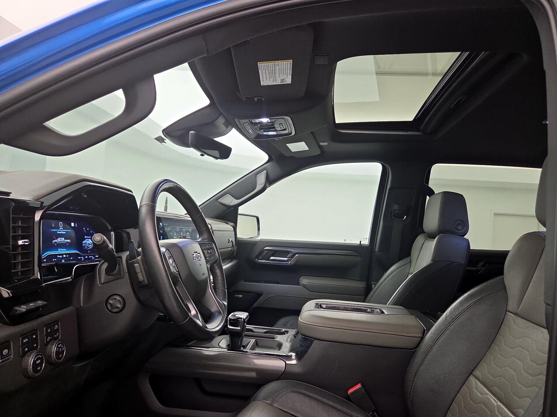 Thumbnail: 2022 Chevrolet Silverado 1500 - 19