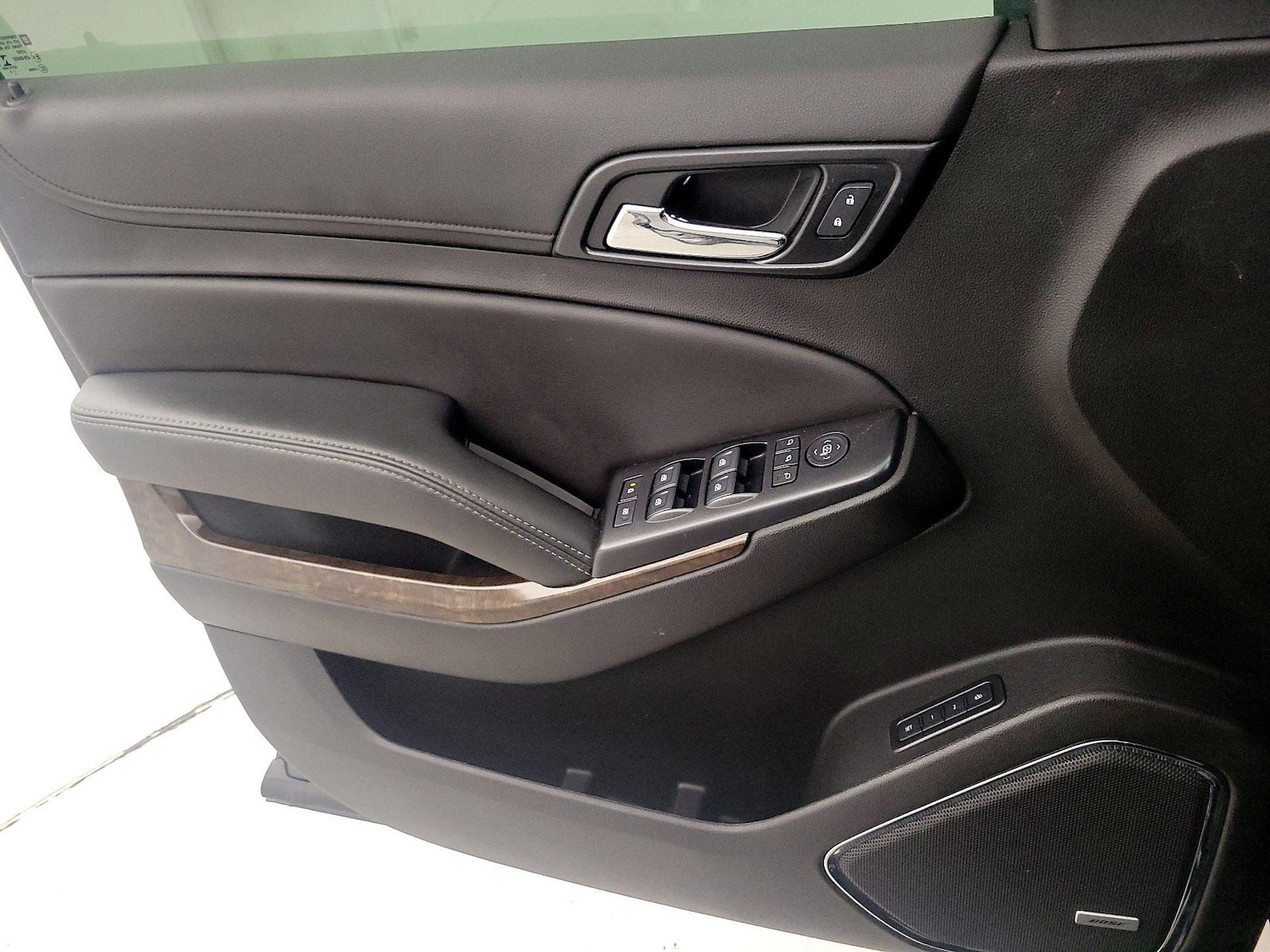 2020 Chevrolet Tahoe LT - Photo 13