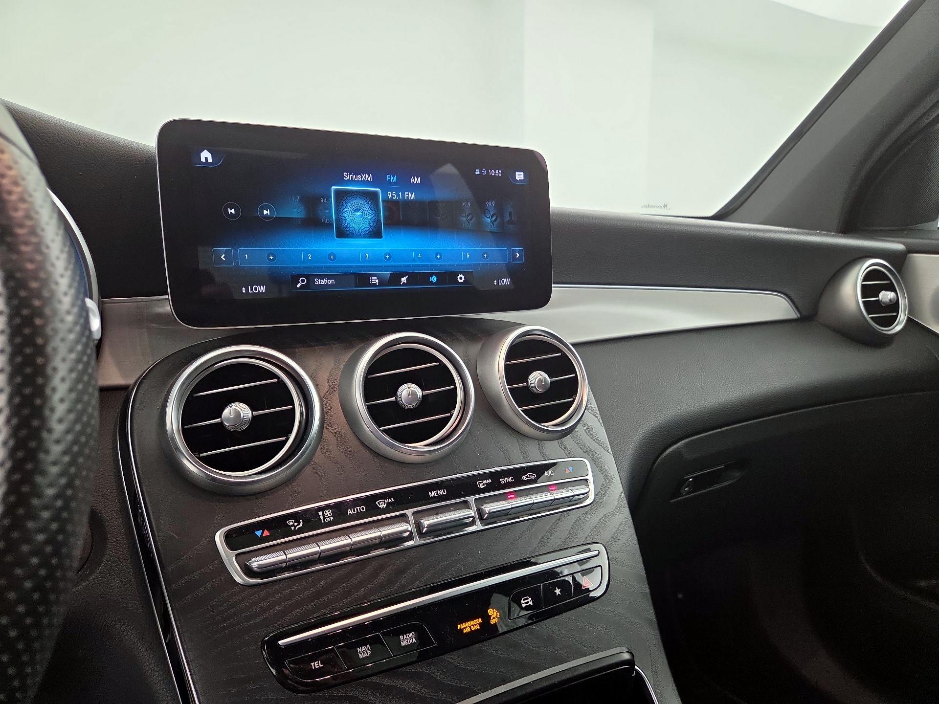 Thumbnail: 2020 Mercedes-Benz GLC - 15