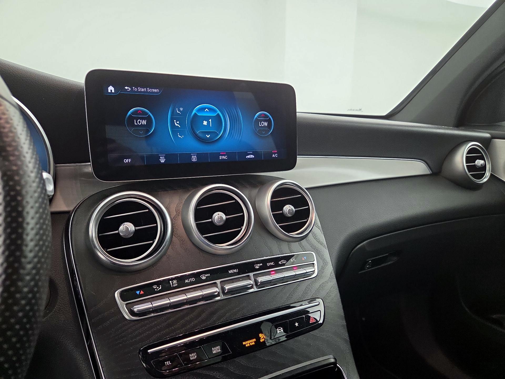 Thumbnail: 2020 Mercedes-Benz GLC - 16