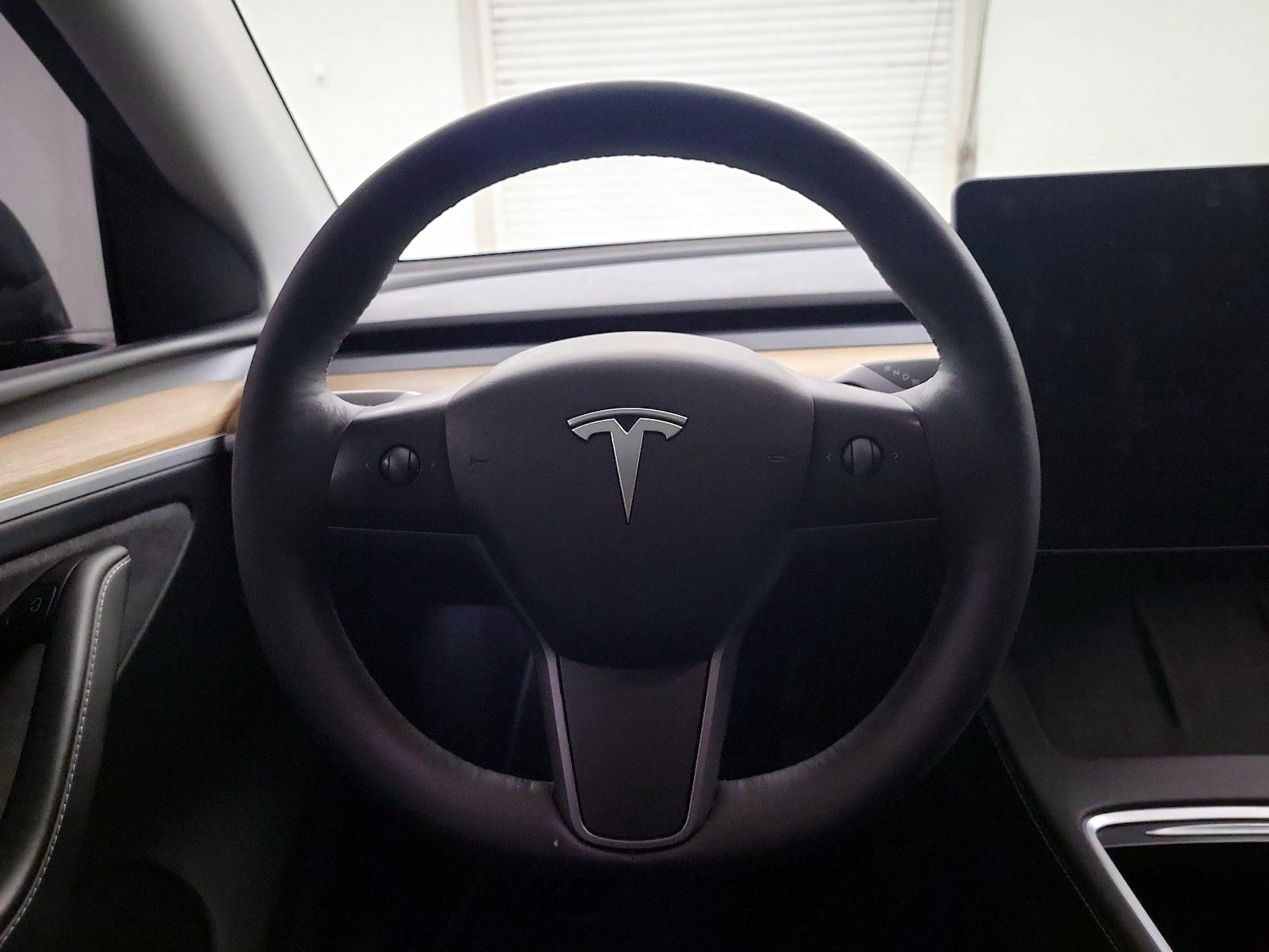 2023 Tesla Model Y Long Range - Photo 11