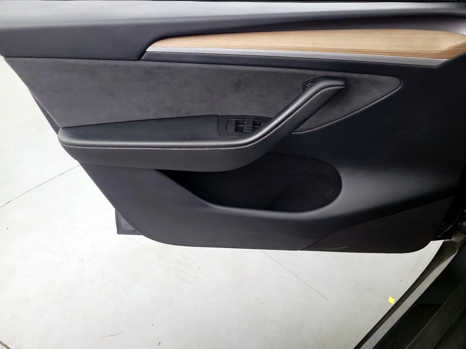 2023 Tesla Model Y Long Range - Photo 13