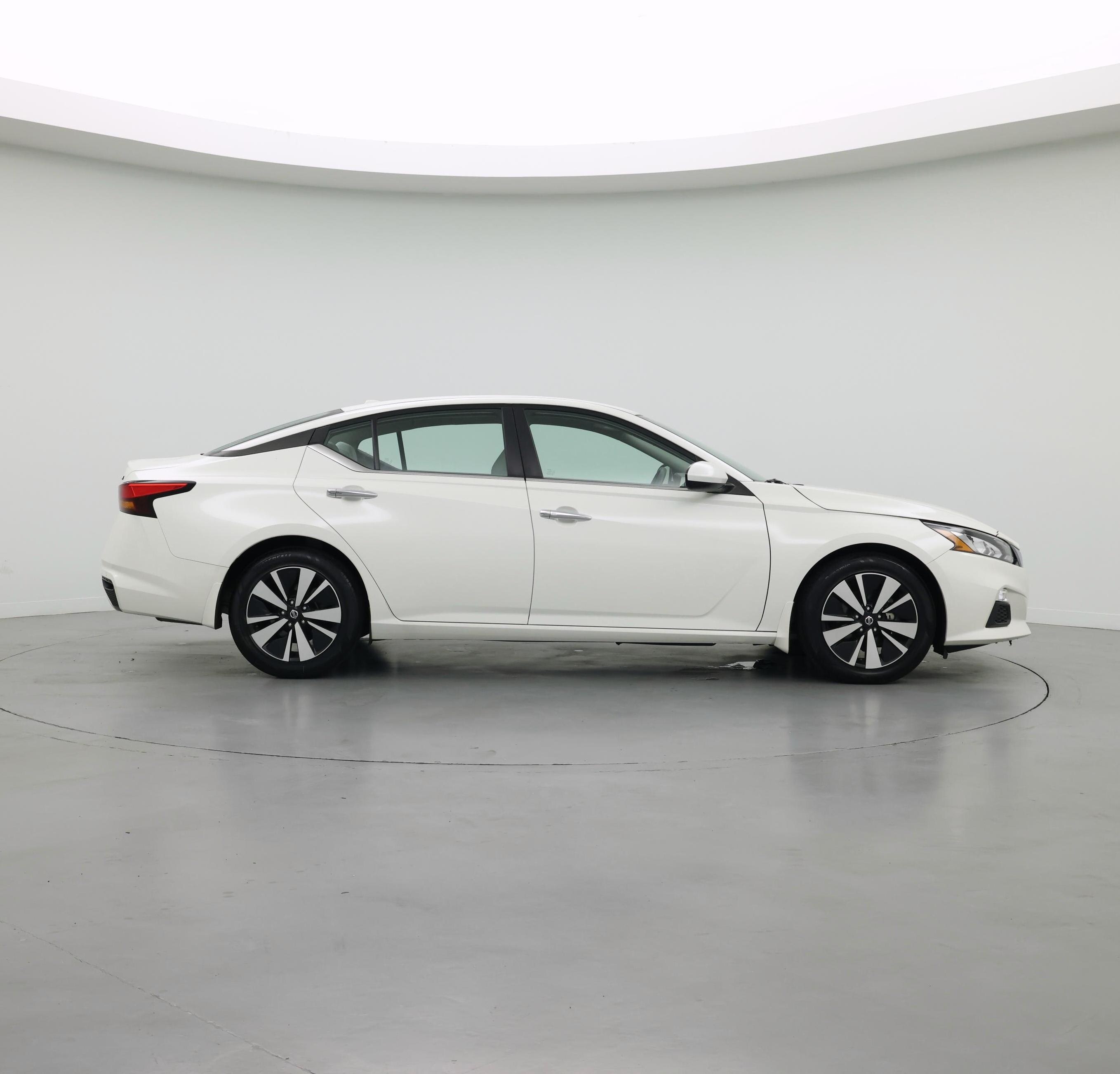 Thumbnail: 2021 Nissan Altima - 7