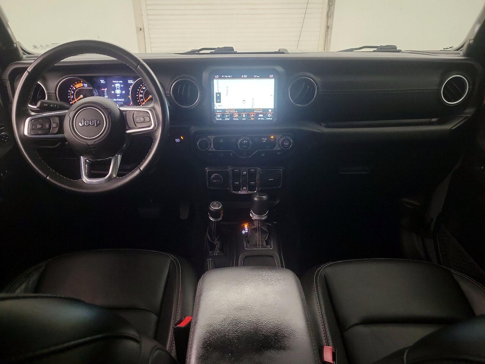 Apple CarPlay® & Android Auto™
