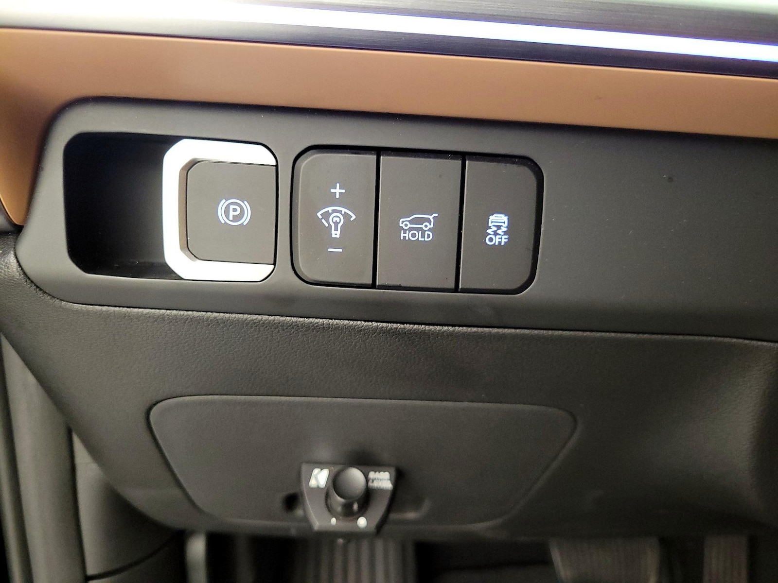 2025 Hyundai Santa Fe Limited - Photo 14