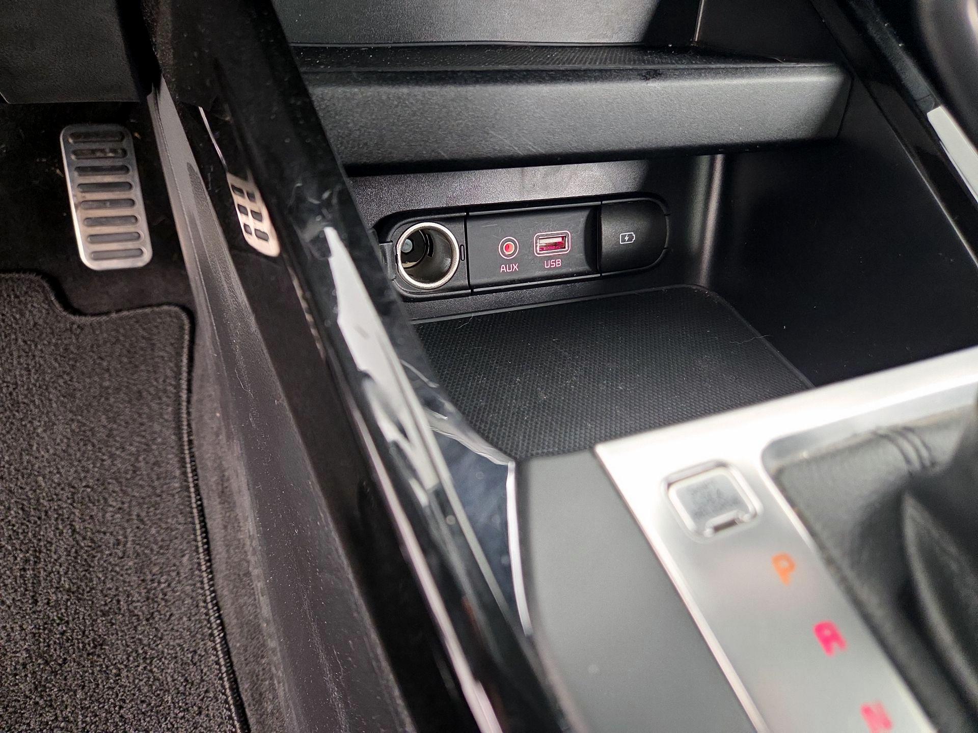 Thumbnail: 2021 Kia Forte - 18