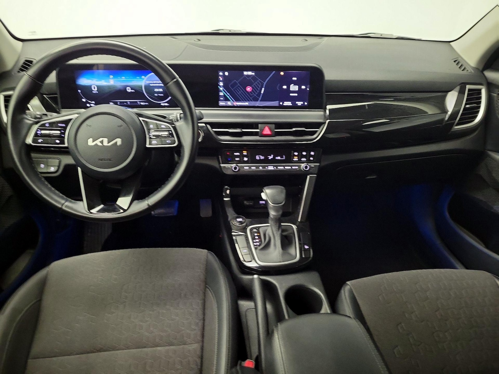 2024 Kia Seltos S - Photo 10