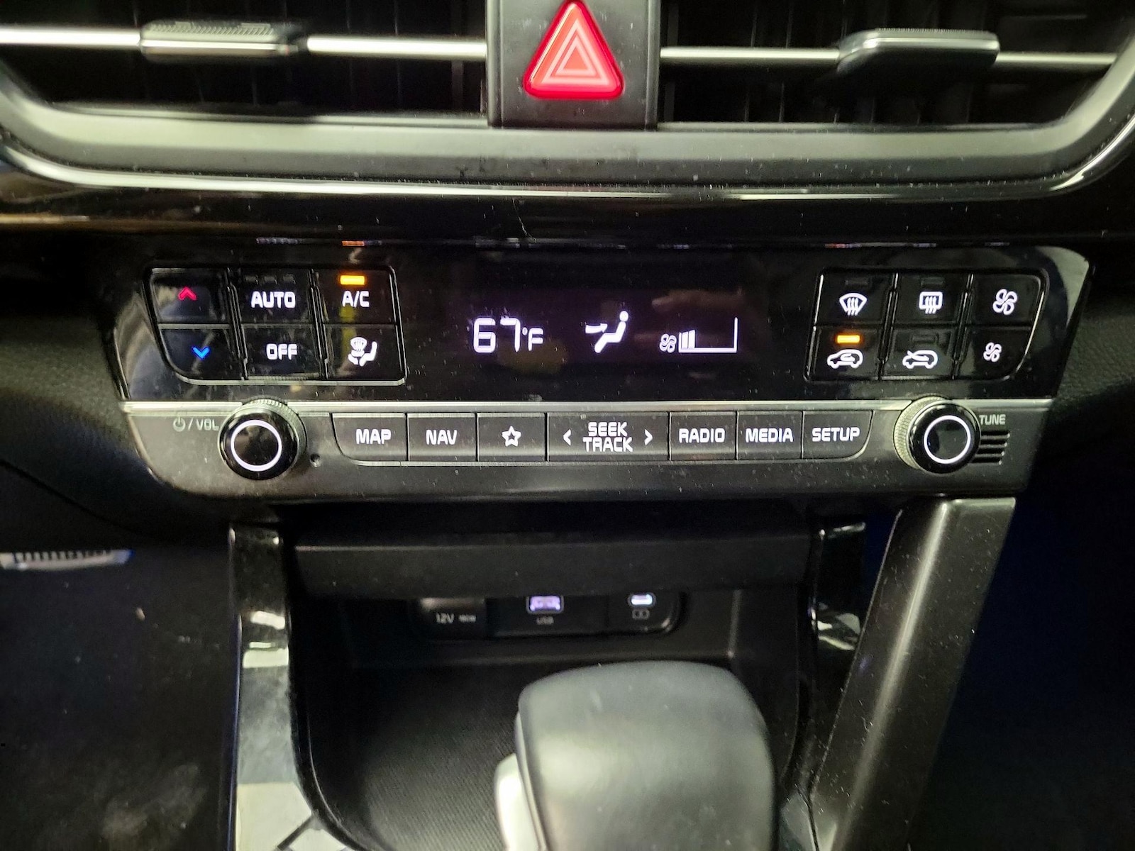 2024 Kia Seltos S - Photo 18