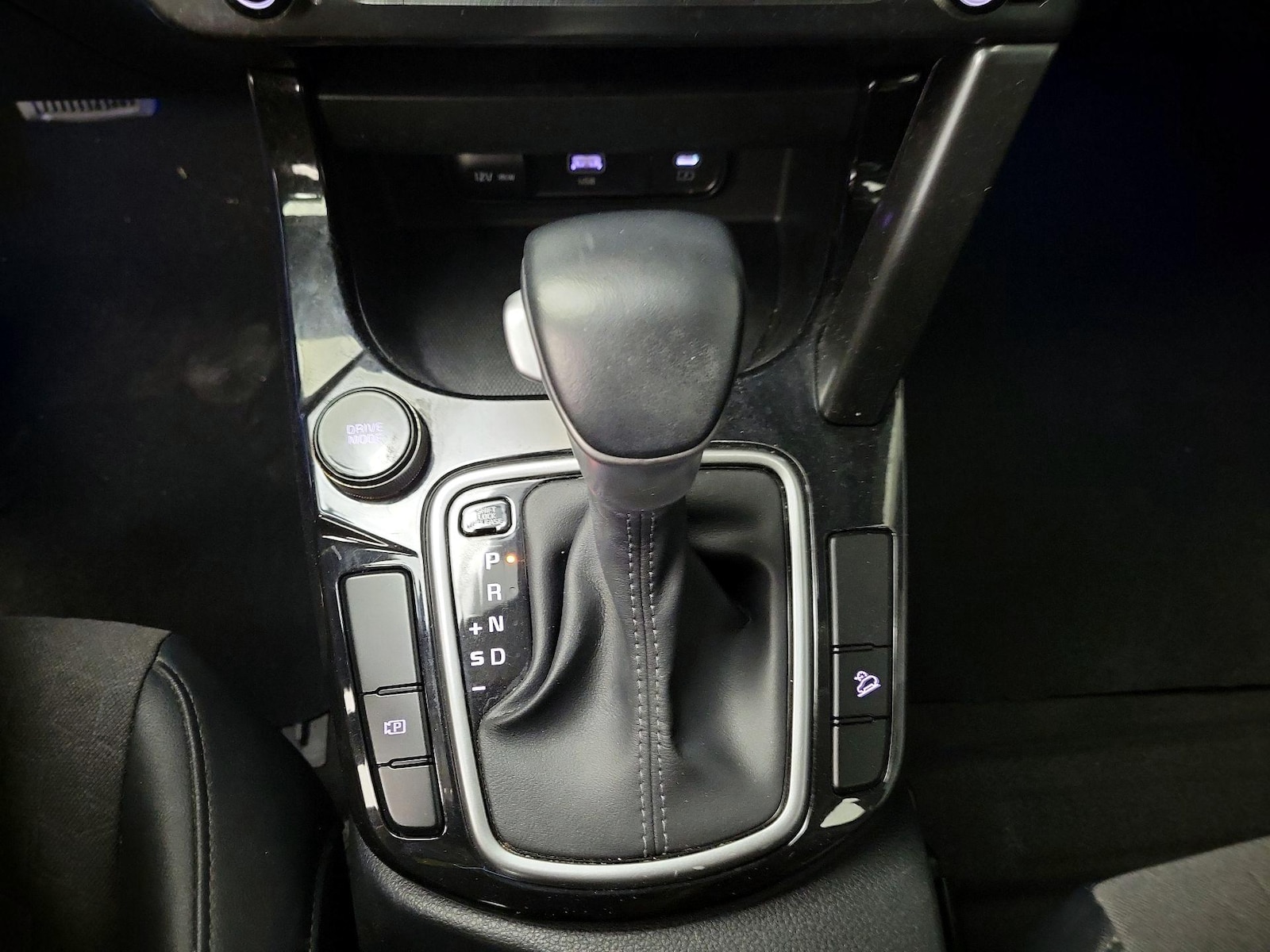 2024 Kia Seltos S - Photo 19