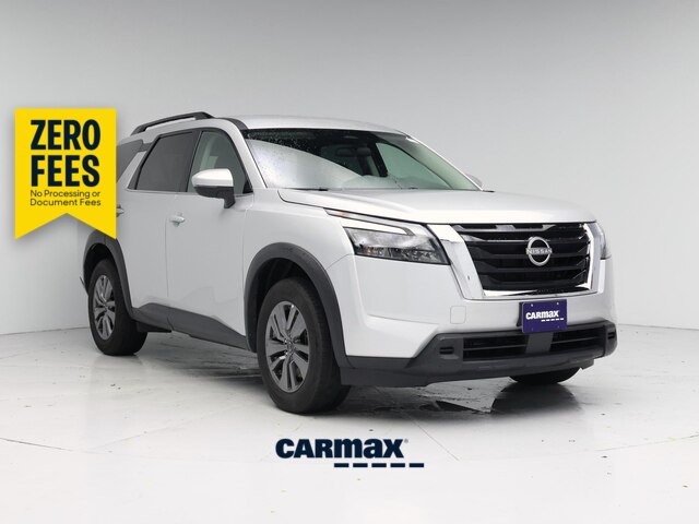 Silver 2025 Nissan Pathfinder SUV / Crossover Front-Wheel Drive Automatic