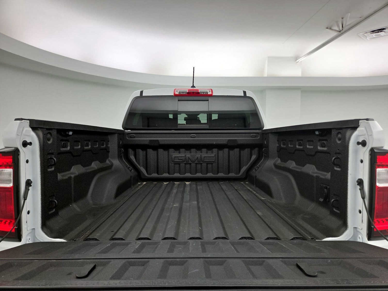 2026 GMC Canyon Denali - Photo 23