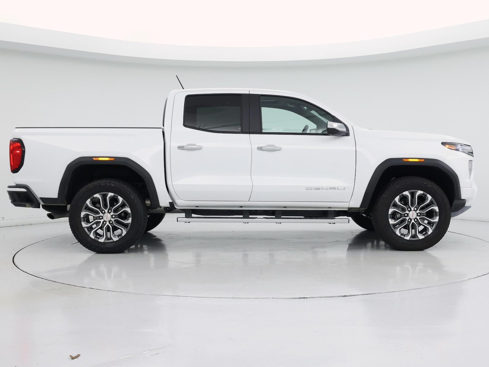 2026 GMC Canyon Denali - Photo 8