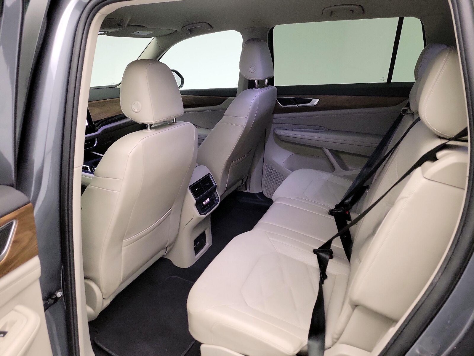 Rear Air Conditioning