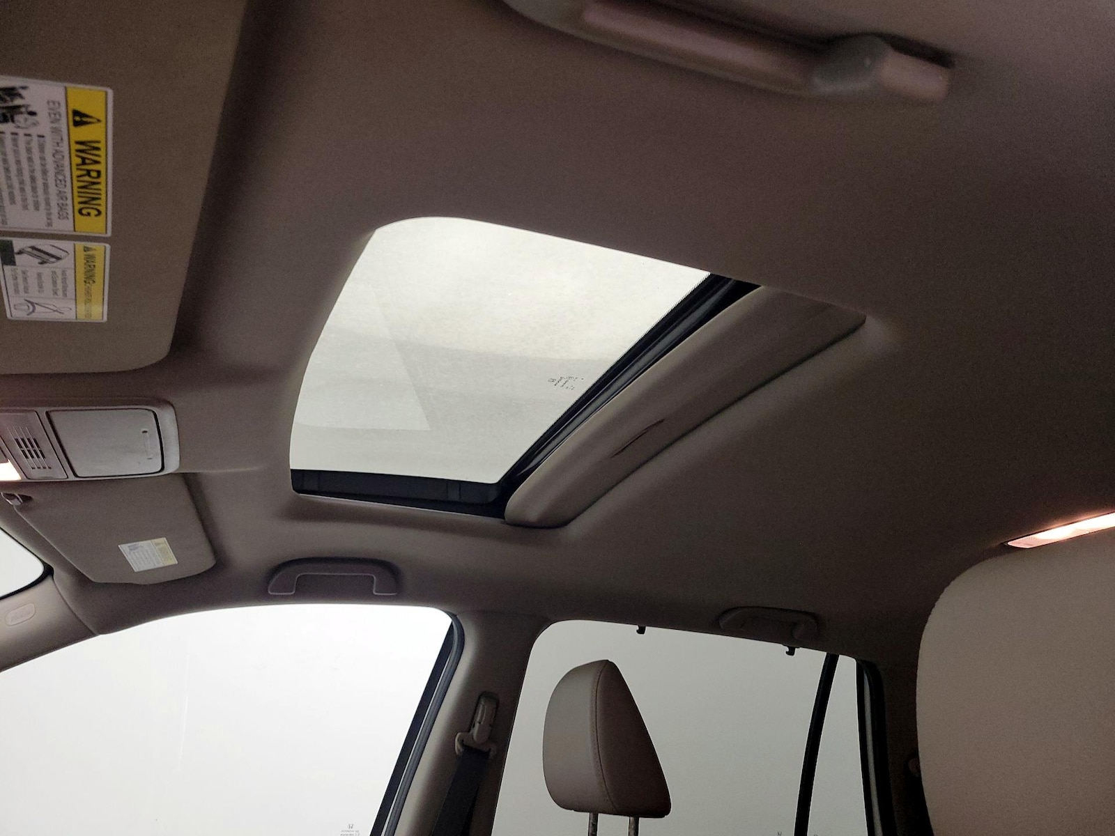 Sunroof(s) & Overhead Airbags