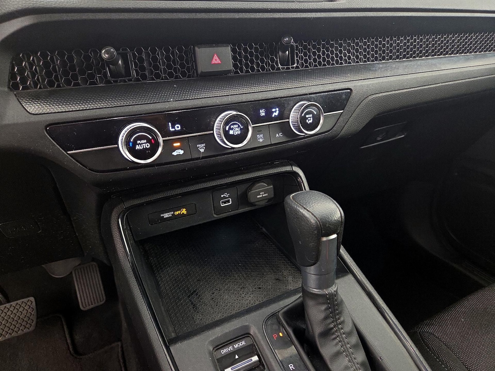 2025 Honda CR-V LX - Photo 17