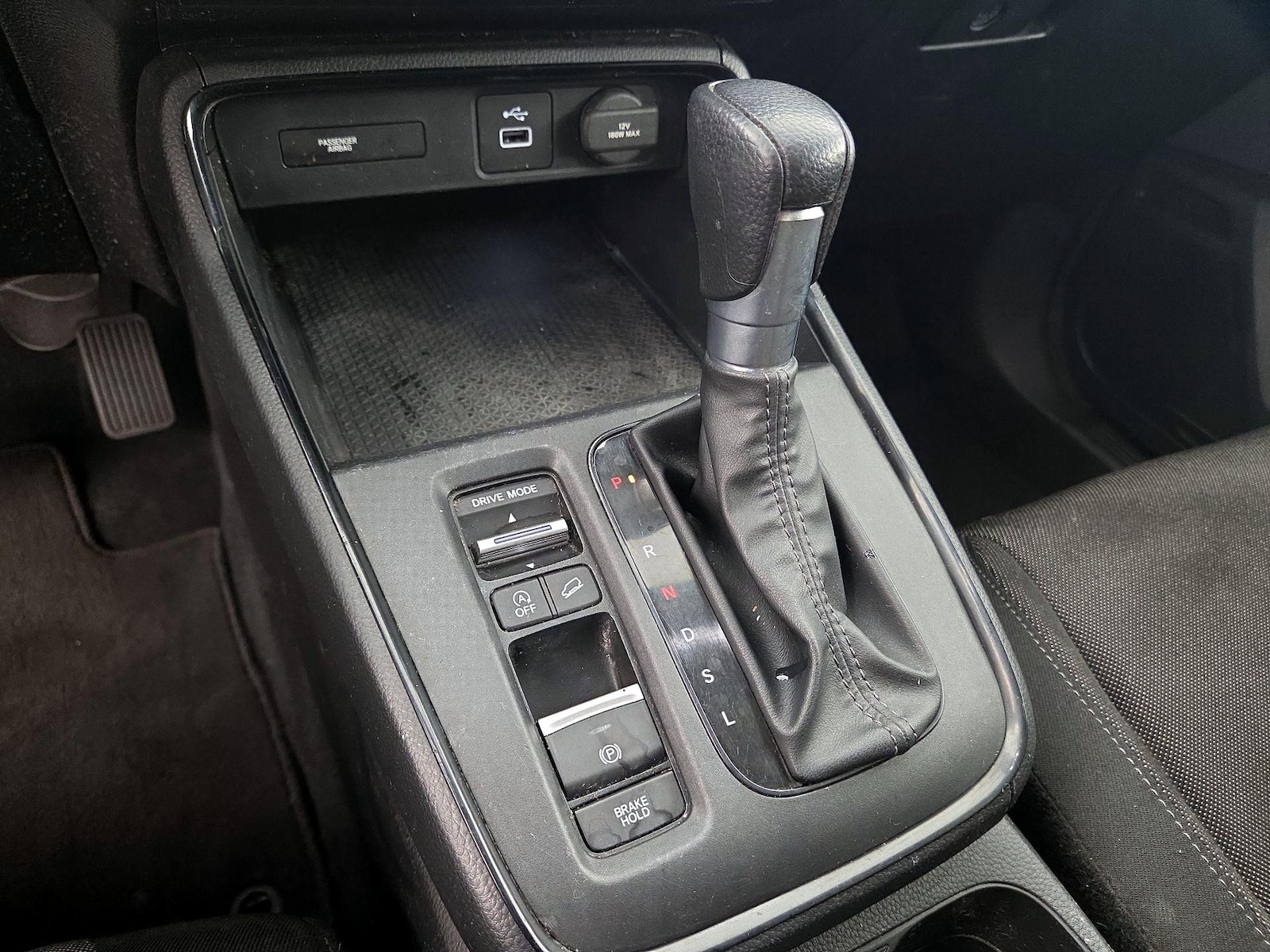 2025 Honda CR-V LX - Photo 18