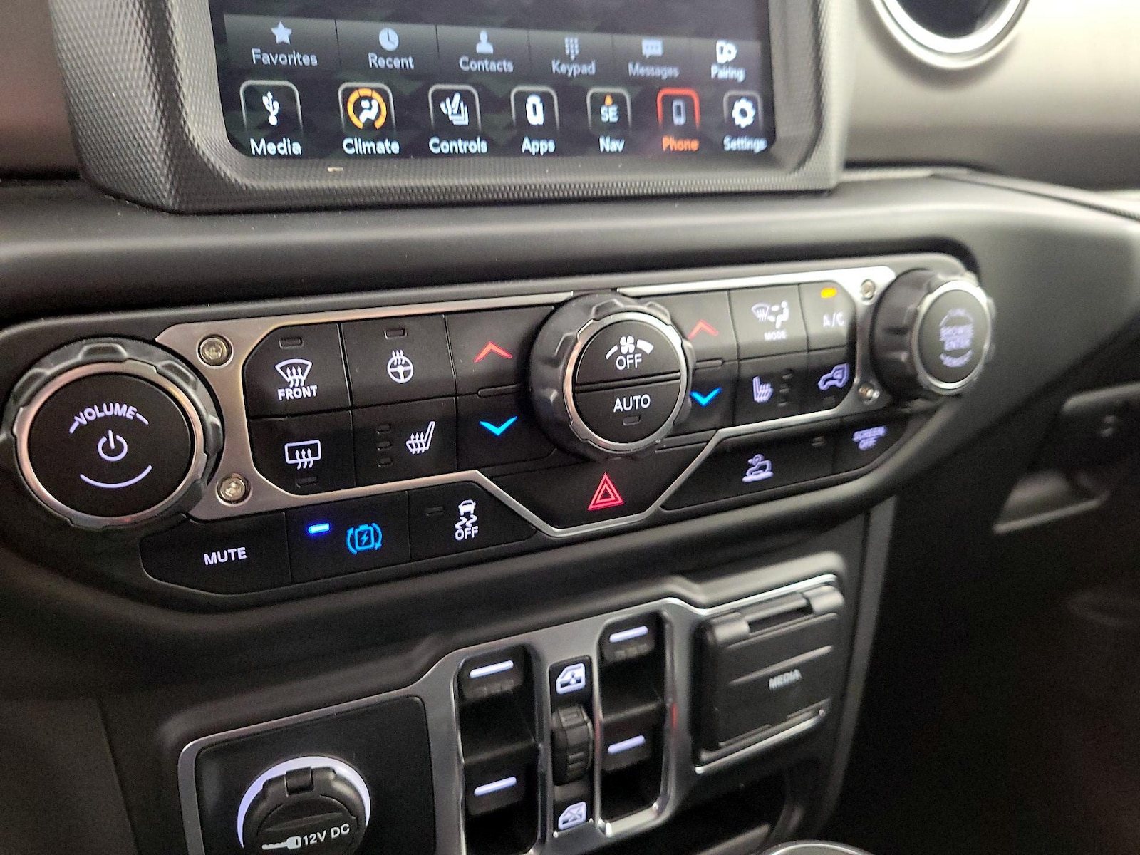 2022 Jeep Wrangler Unlimited Rubicon 4XE - Photo 17