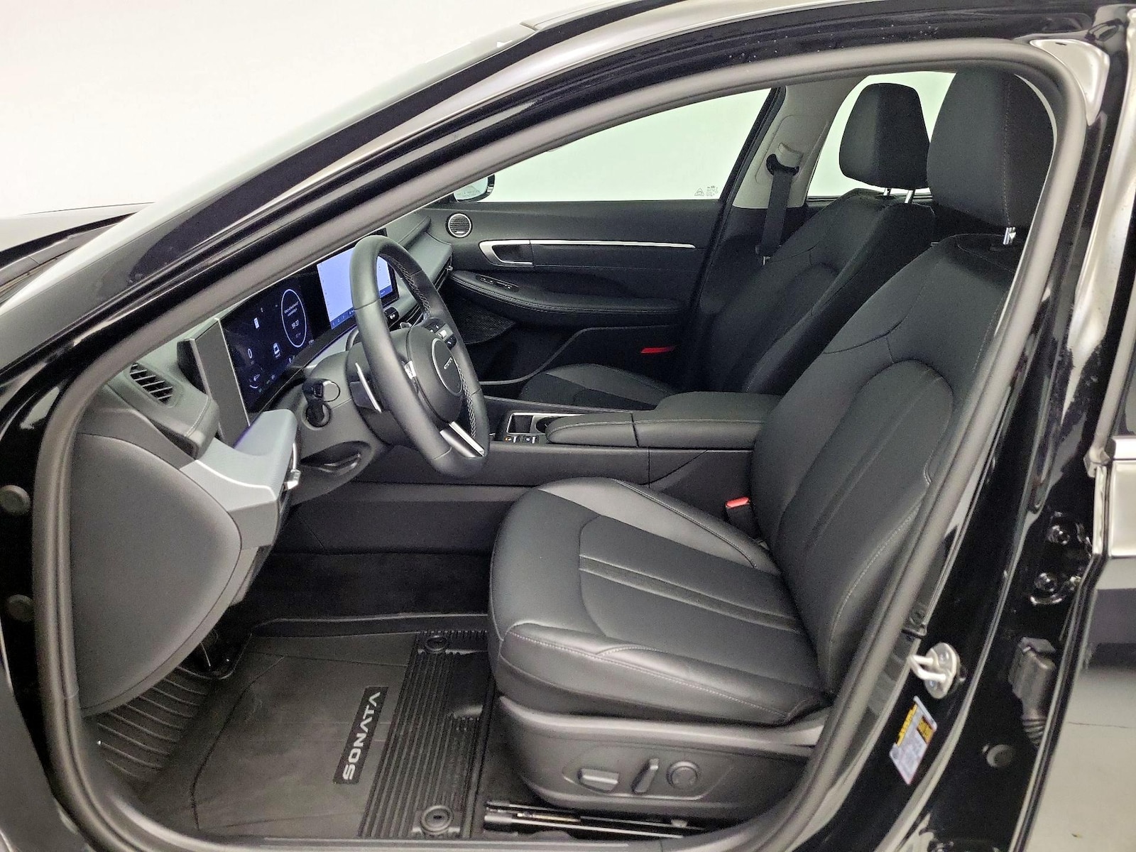 2026 Hyundai Sonata Hybrid Limited - Photo 12